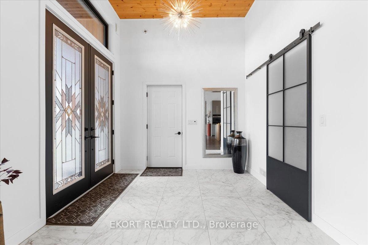 2223 Cooper Road photo 5