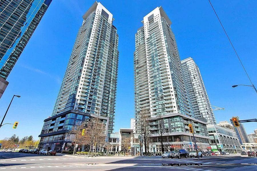 5162 Yonge Street Unit PH301 photo 1