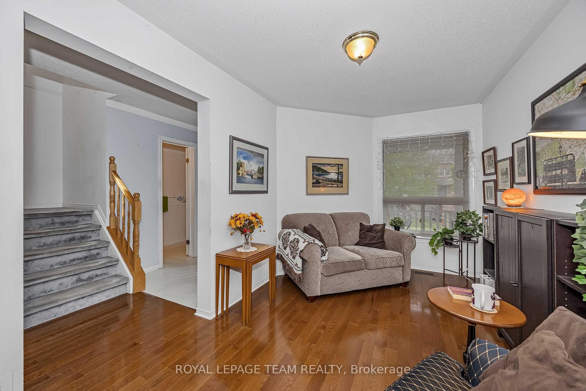 23 Roblyn Way photo 10