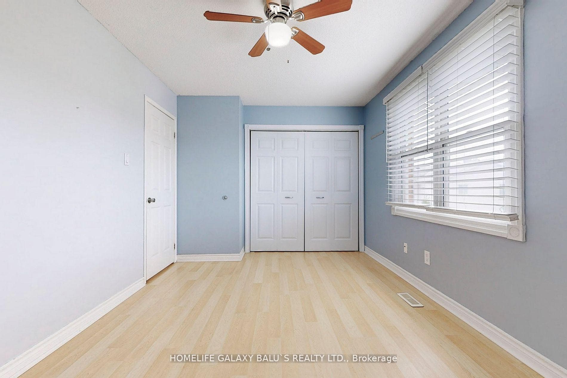 2049 Blue Ridge Crescent Unit ---Main photo 24