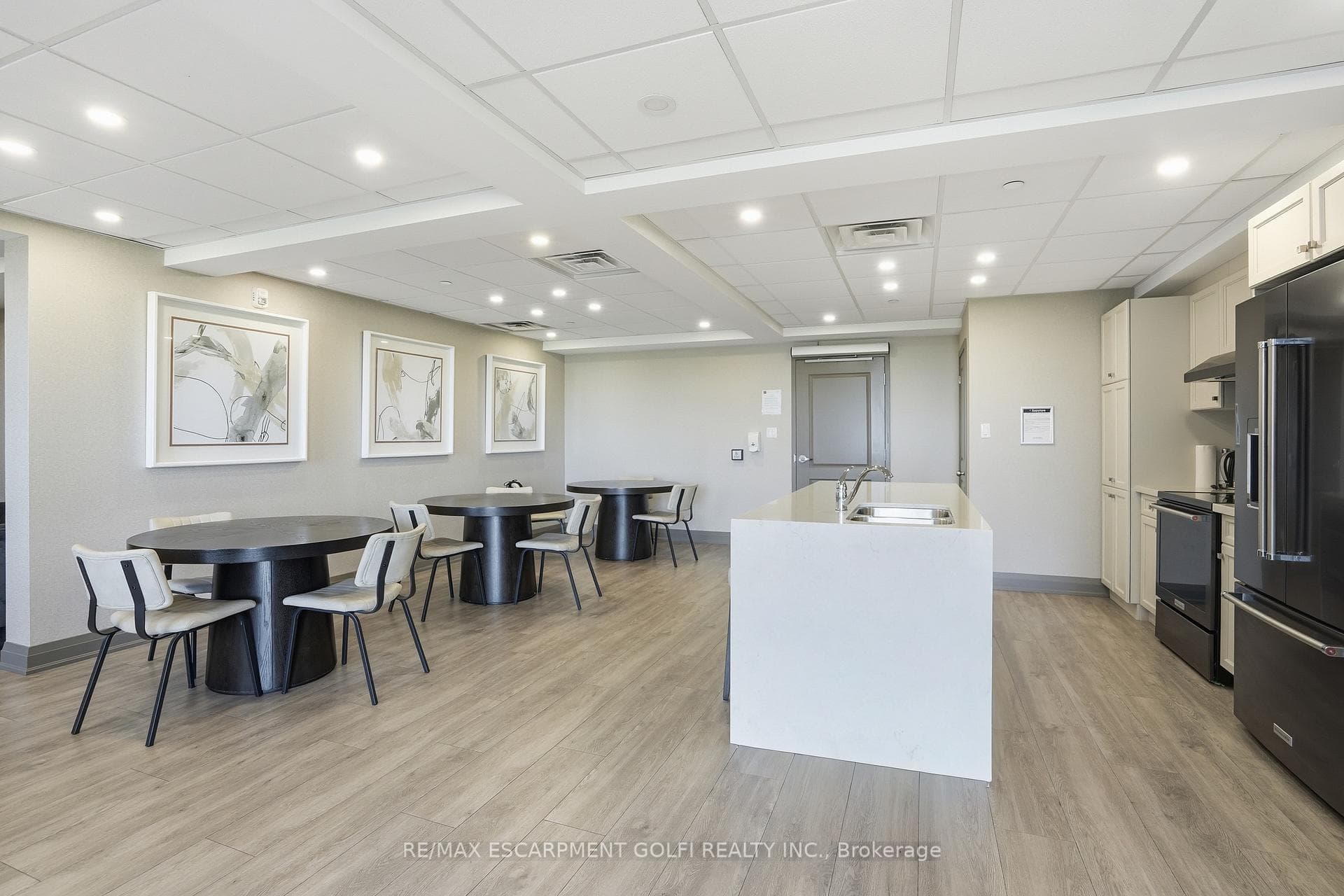 101 SHOREVIEW Place Unit 129 photo 22