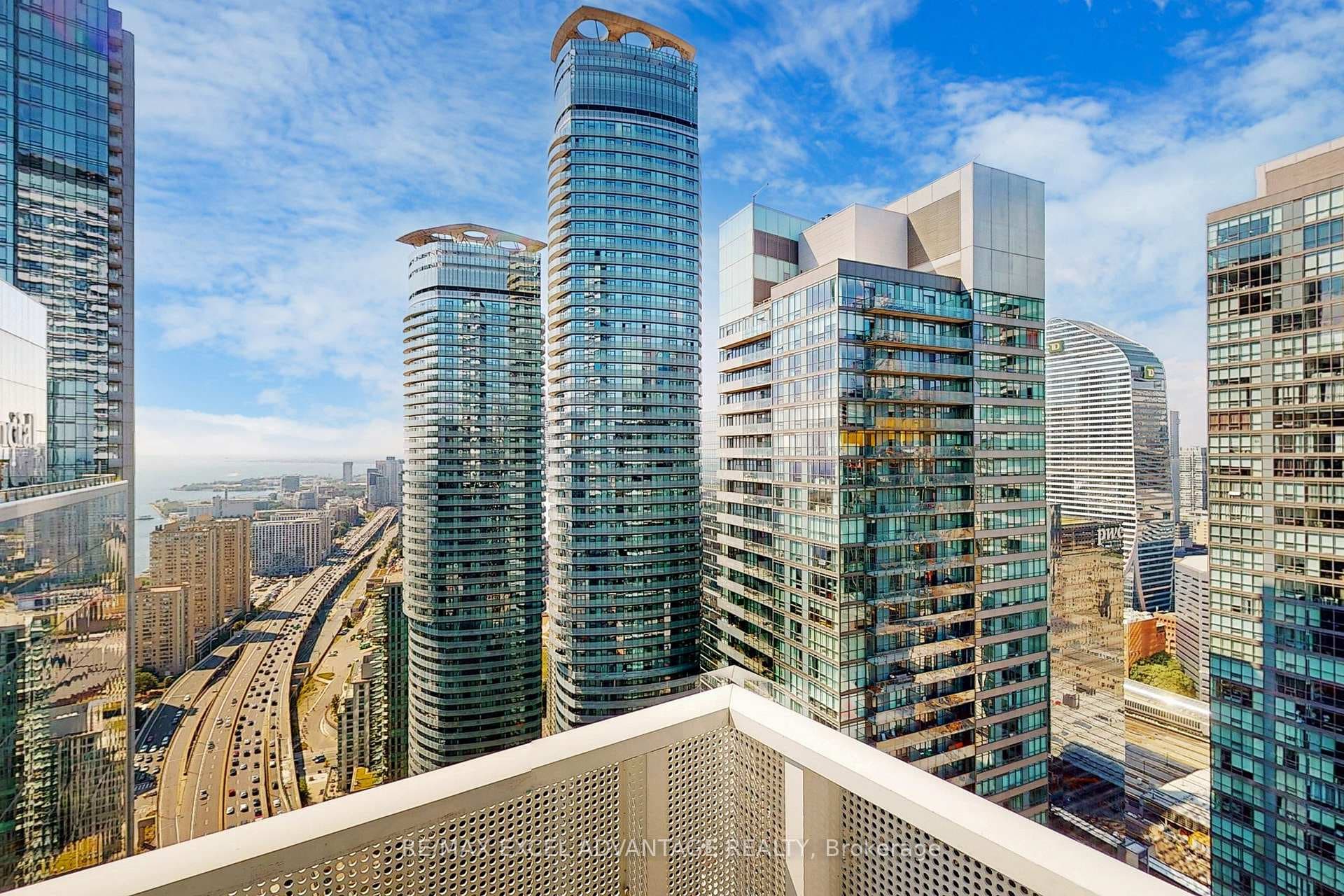 100 Harbour Street Unit 4802 photo 23