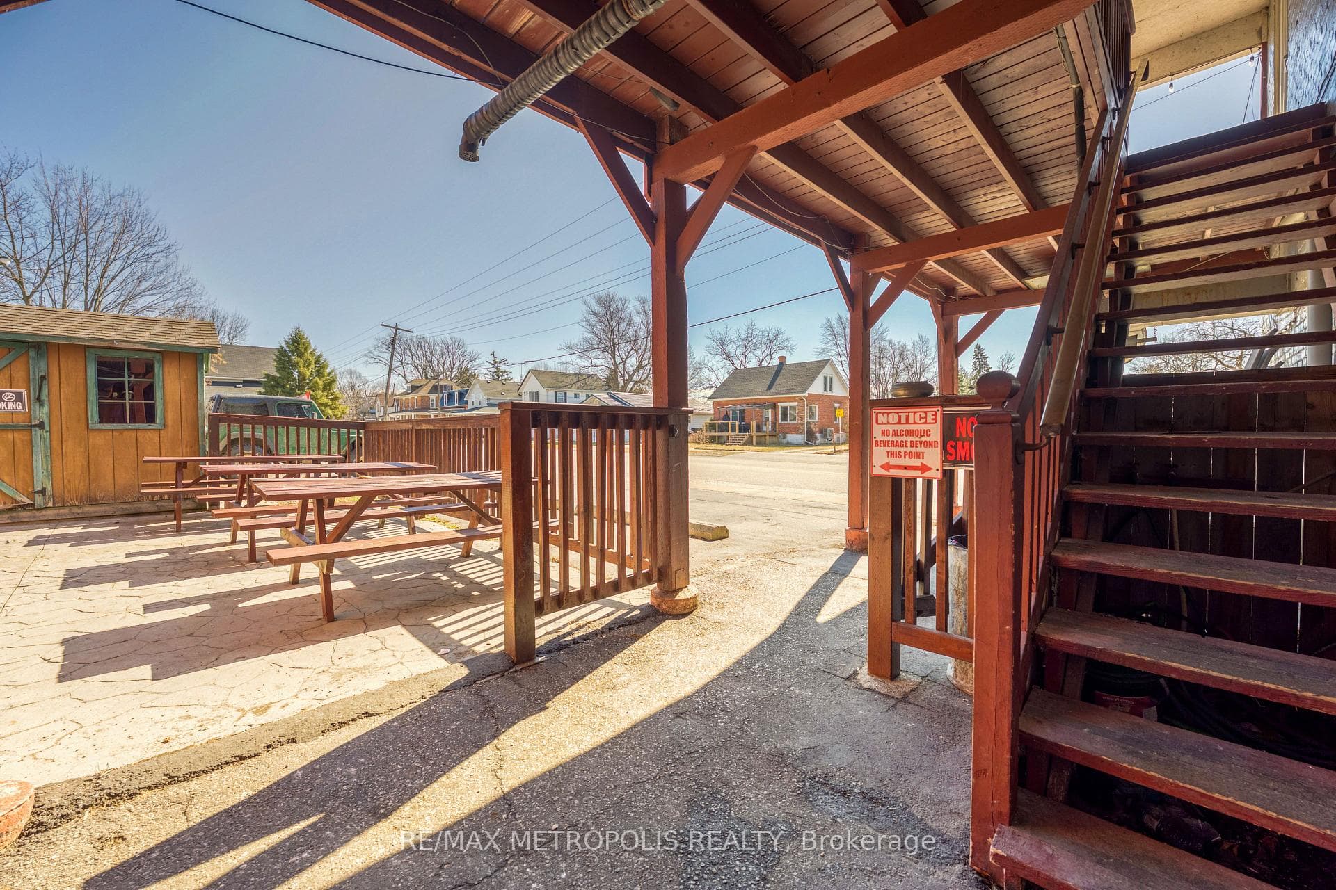1548 St. Clair Parkway photo 31
