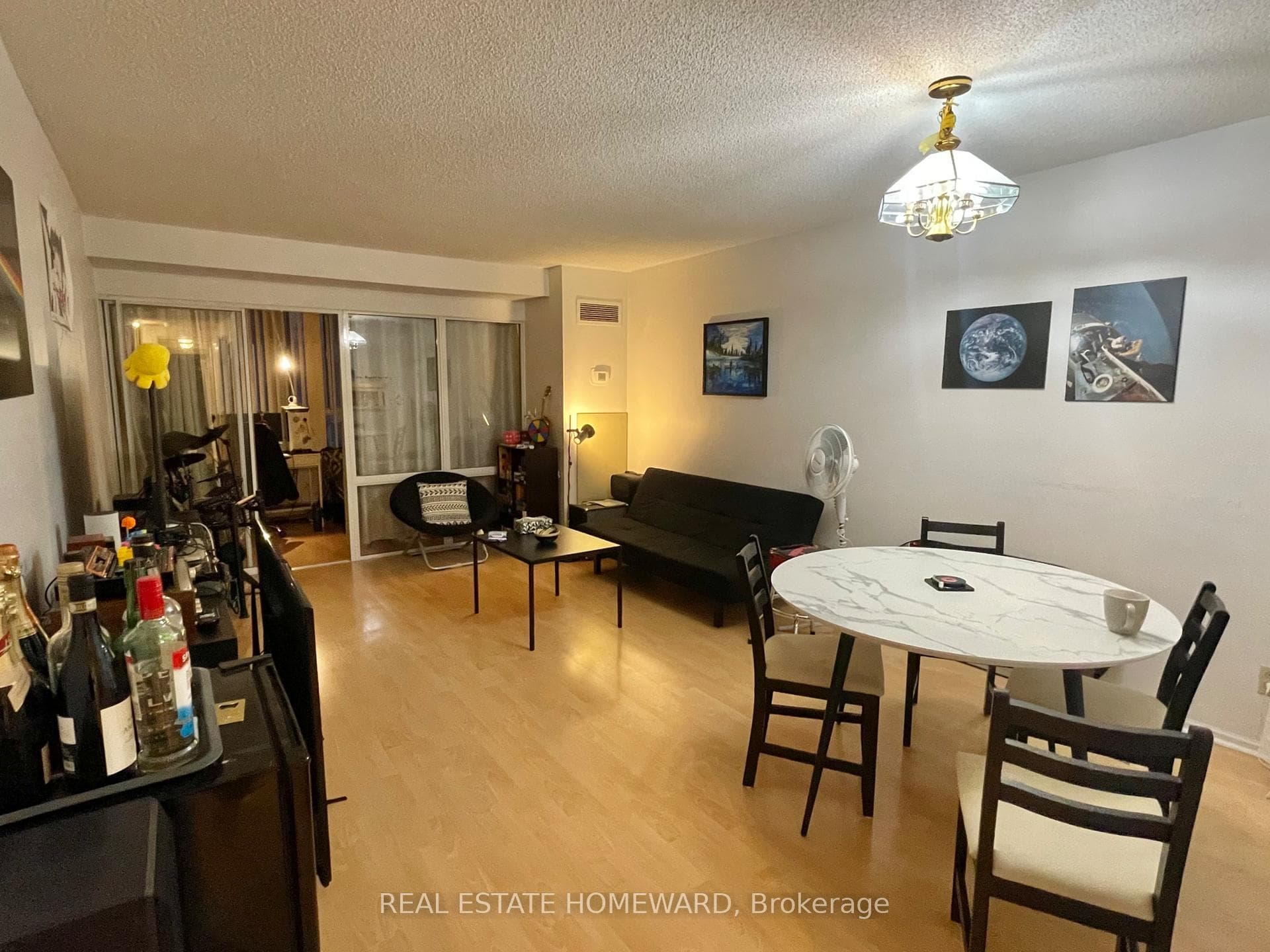 711 Bay Street Unit 812 photo 15