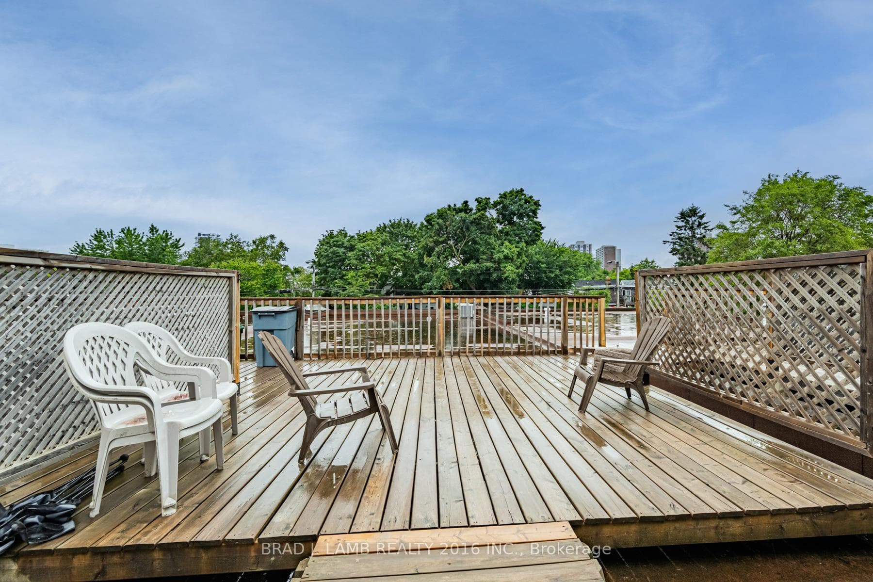 2904A Danforth Avenue Unit 3 photo 17