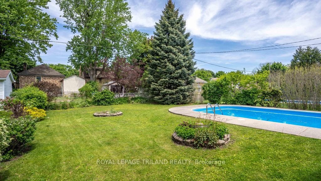 16 Pritchard Place photo 39