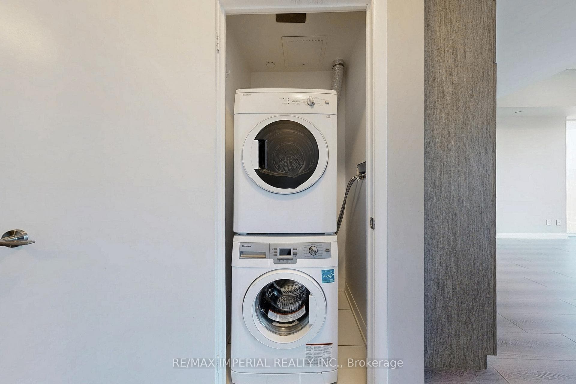 435 Richmond Street Unit Ph104 photo 23