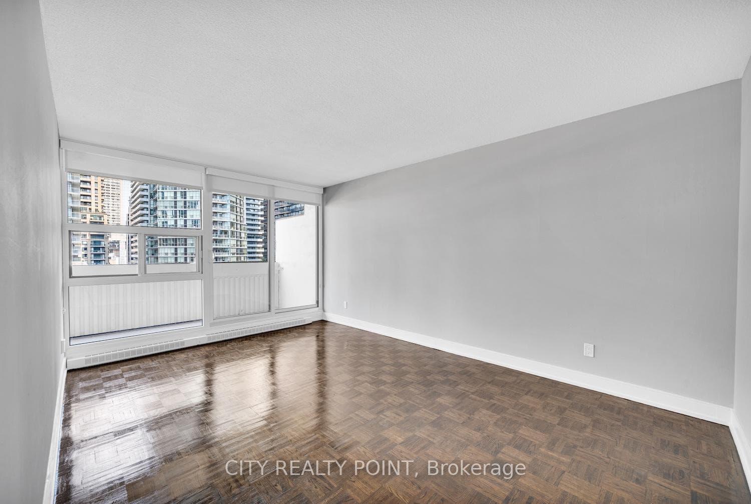 33 Isabella Street Unit 2706 photo 7