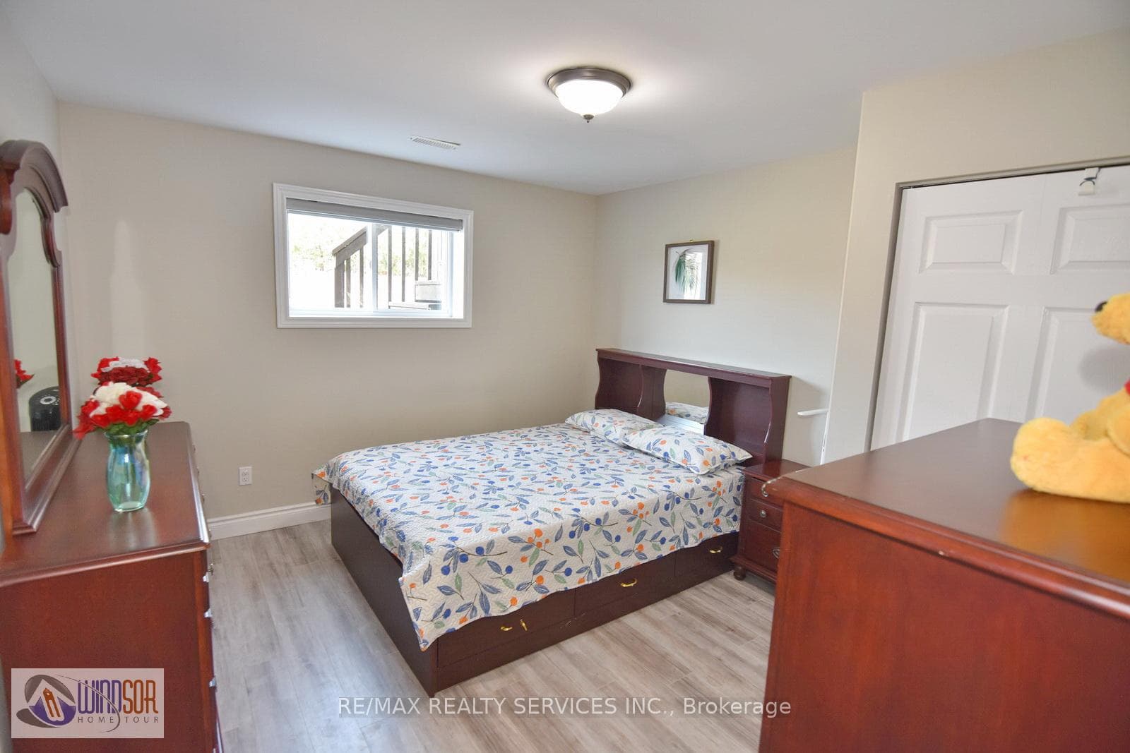 867 Westwood Drive photo 24