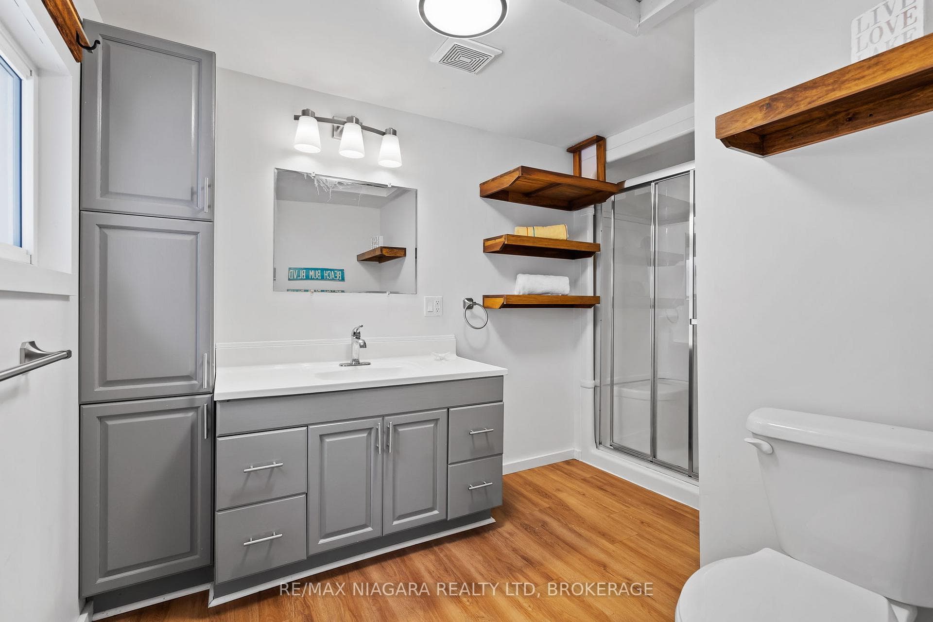 12343 Lakeshore Road photo 39