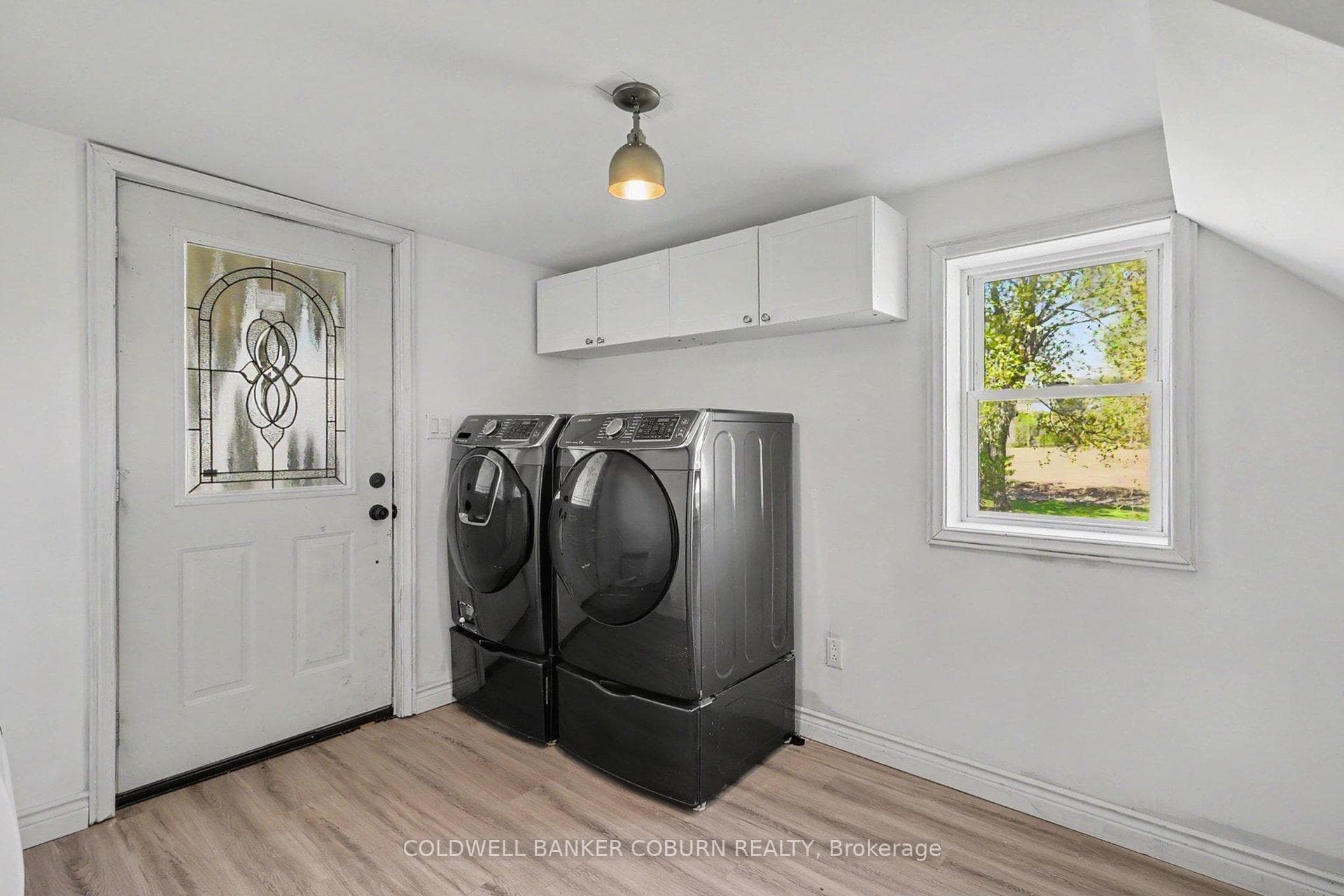Laundry/mud room from porch entry