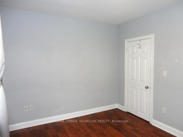 327 Wolverleigh Boulevard photo 17