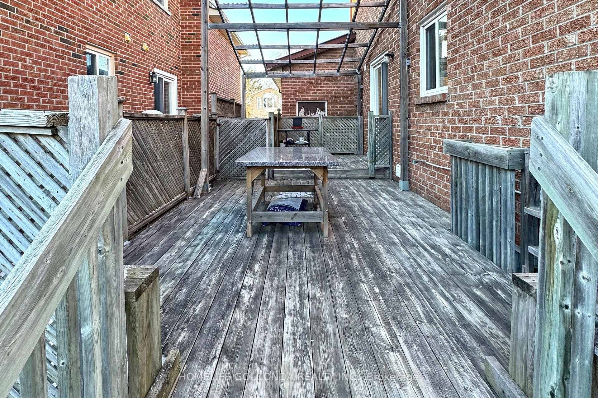 21 Belvedere Crescent photo 38