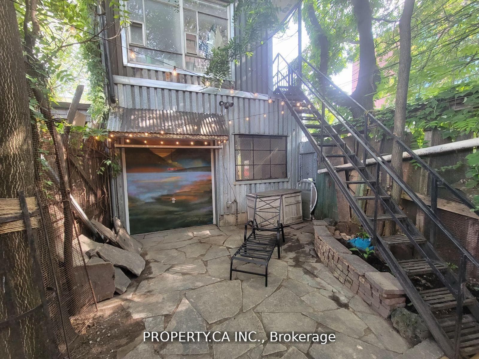 883 Queen Street Unit B1 photo 1