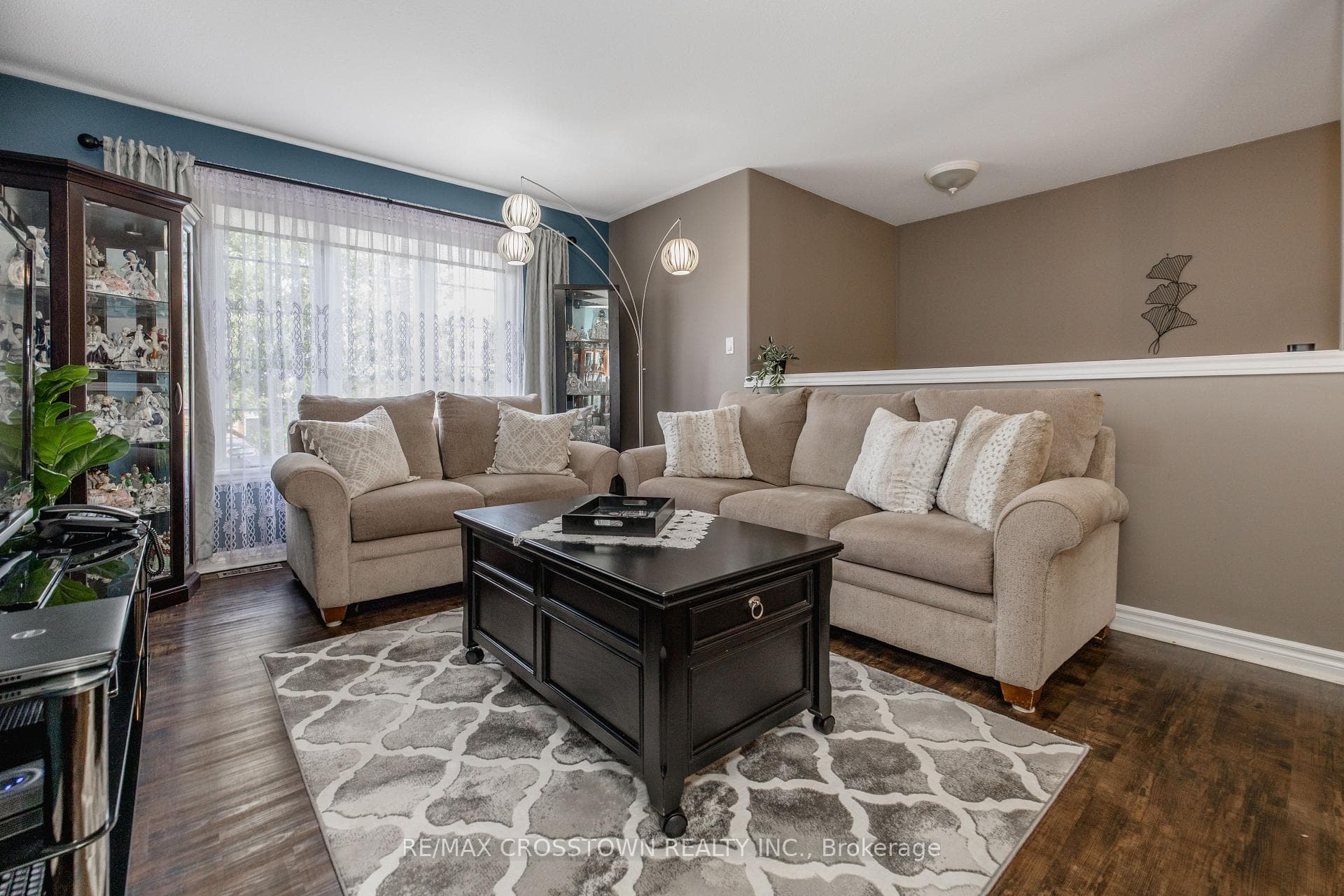 11 Revelstoke Court photo 10