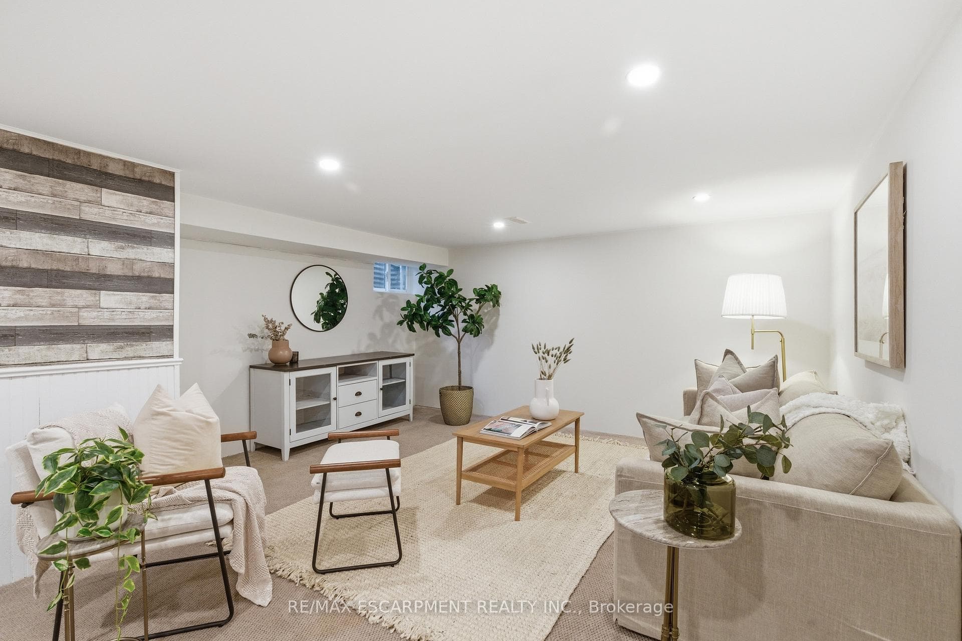 587 Timber Lane photo 37