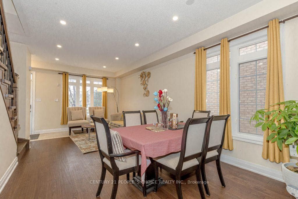 92 Legnano Crescent photo 9