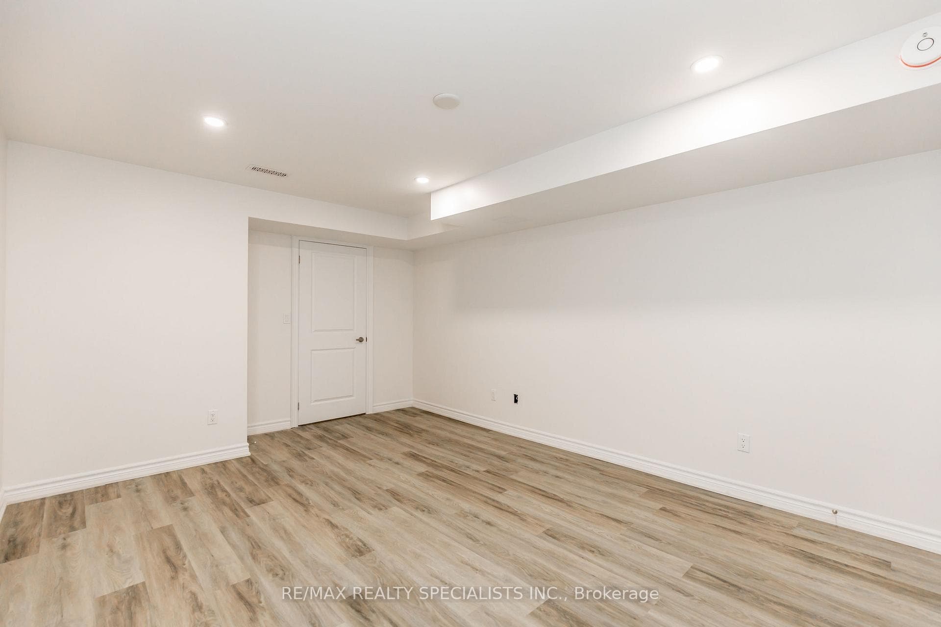 53 Ladder Crescent photo 29