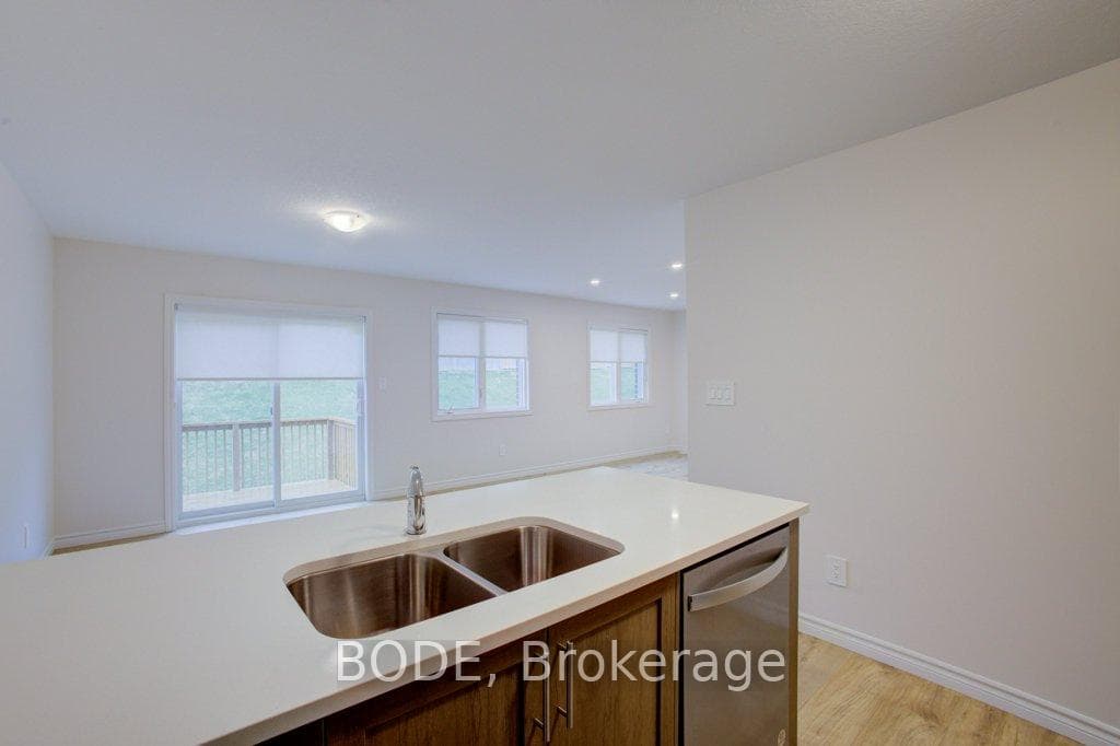 11 Rockcliffe Drive Unit 2 photo 18