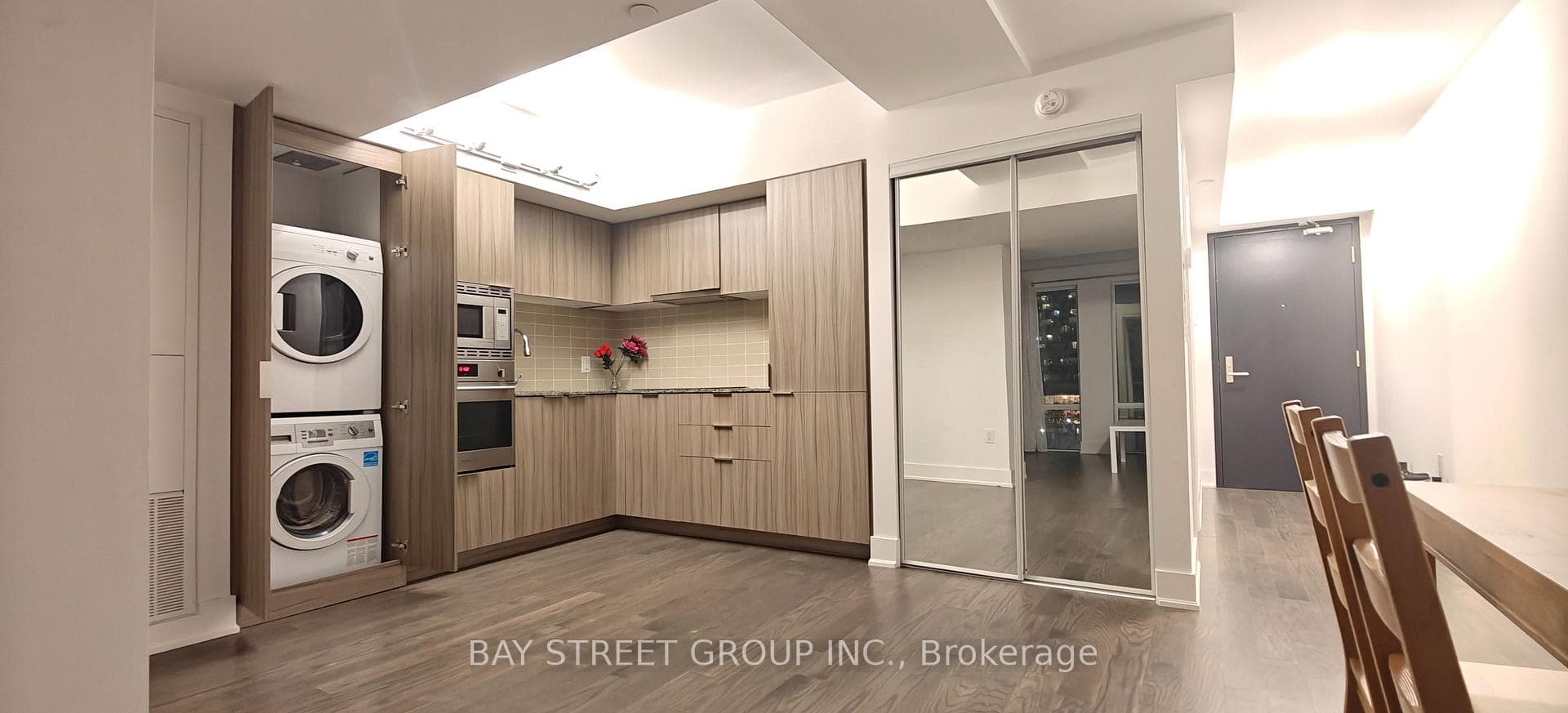 955 Bay Street Unit 614 photo 10