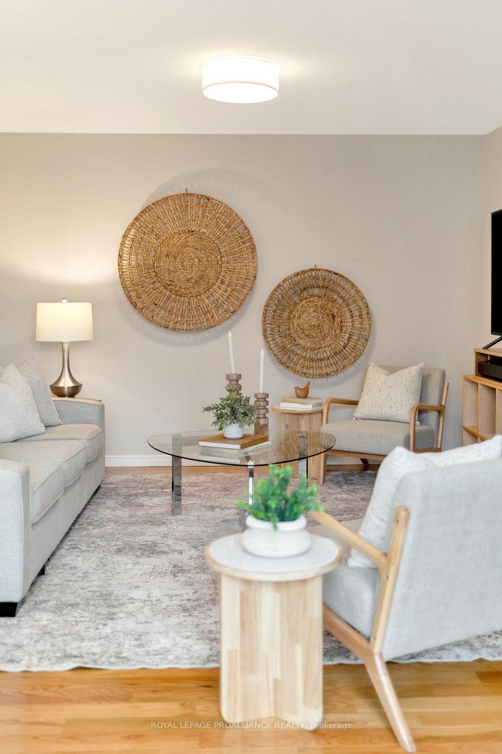 8 Linden Lane photo 12