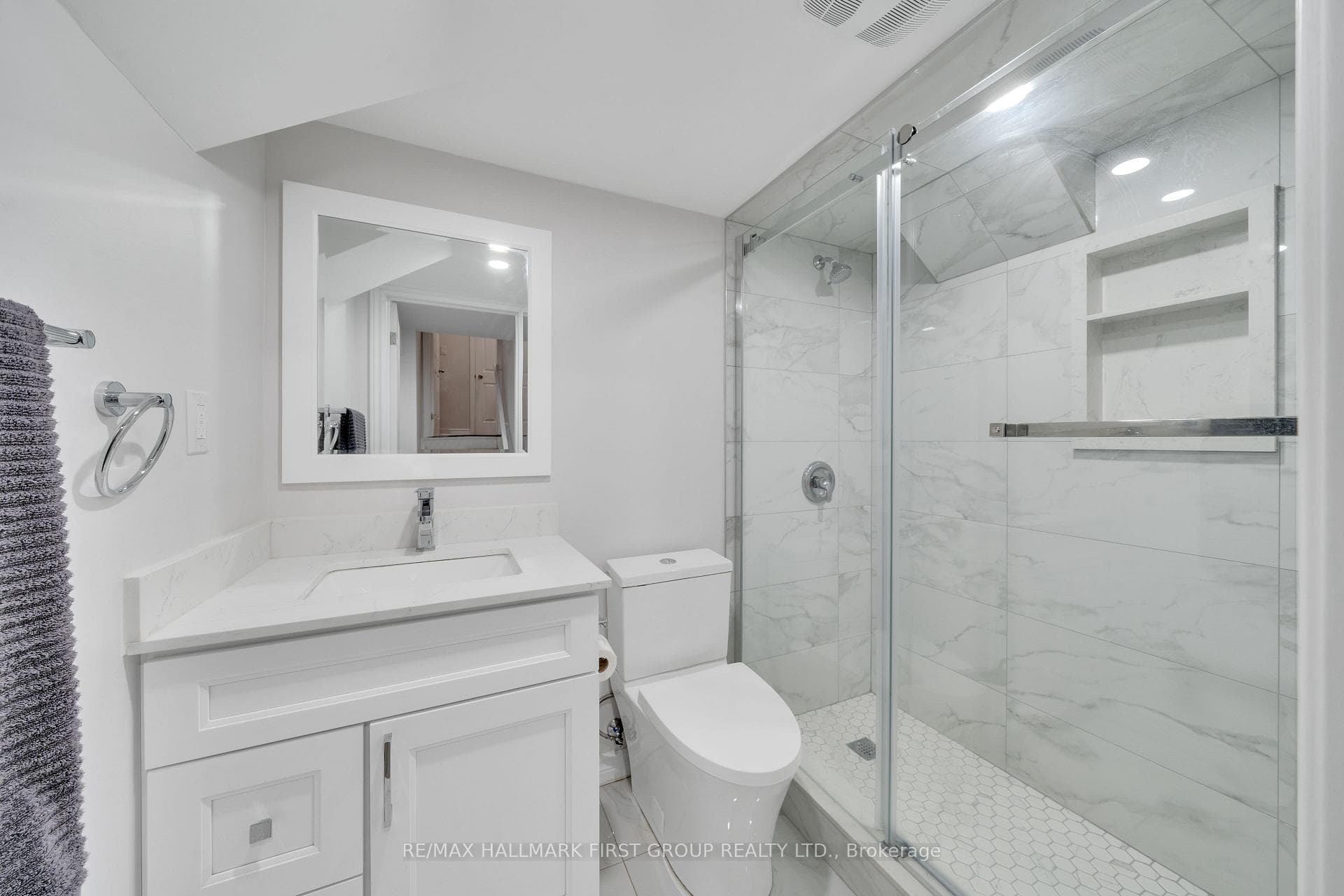 1153 Church Street photo 35