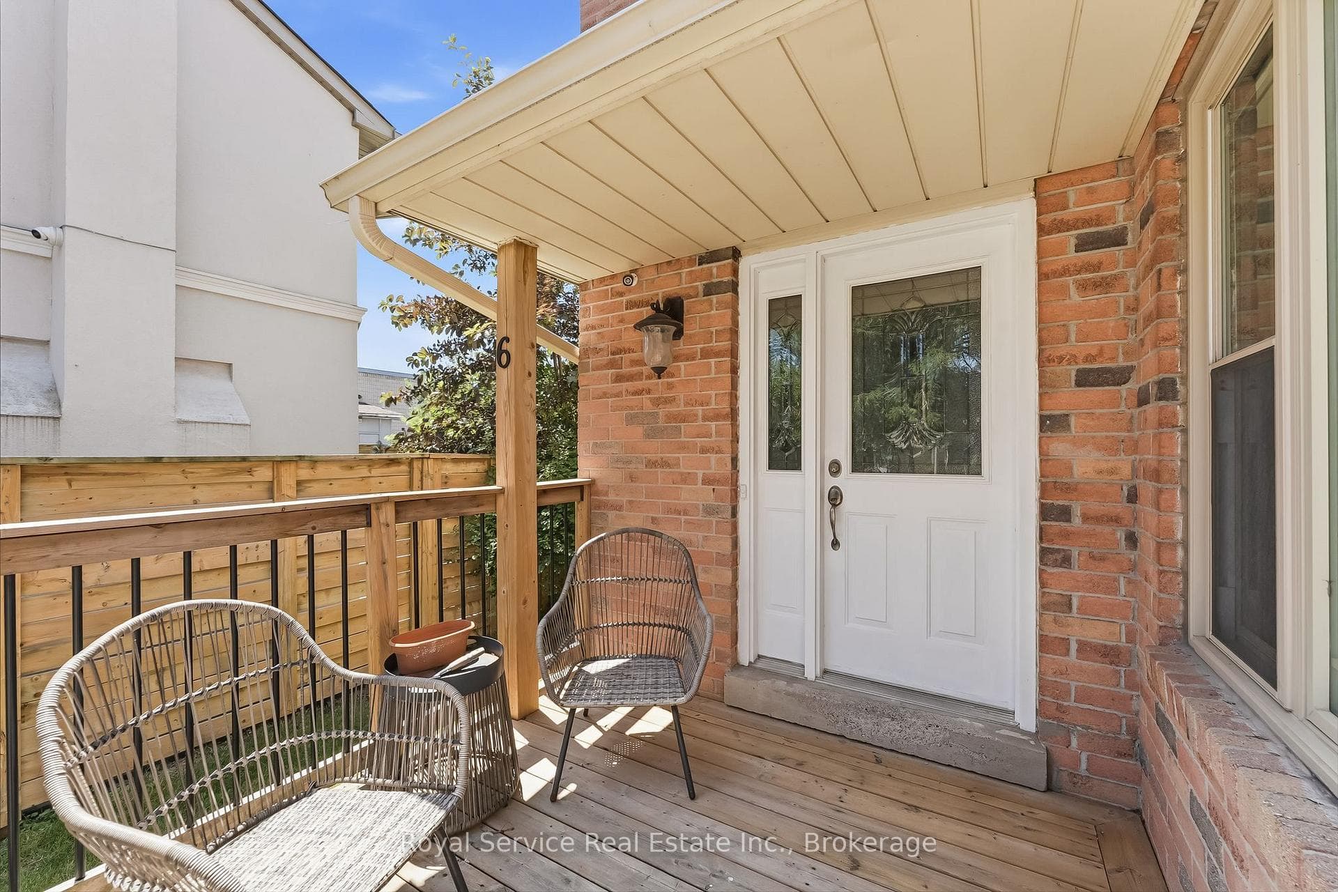 6 Gilmour Drive photo 5