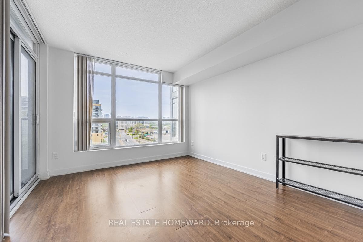 Large Windows with lots of Natural Light