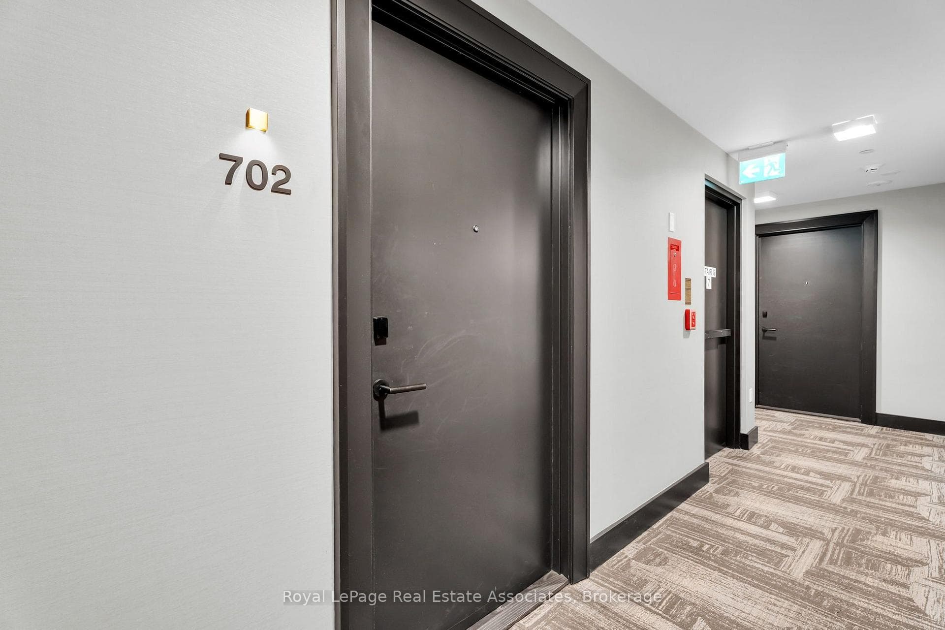 2333 Khalsa Gate Unit 702 photo 6