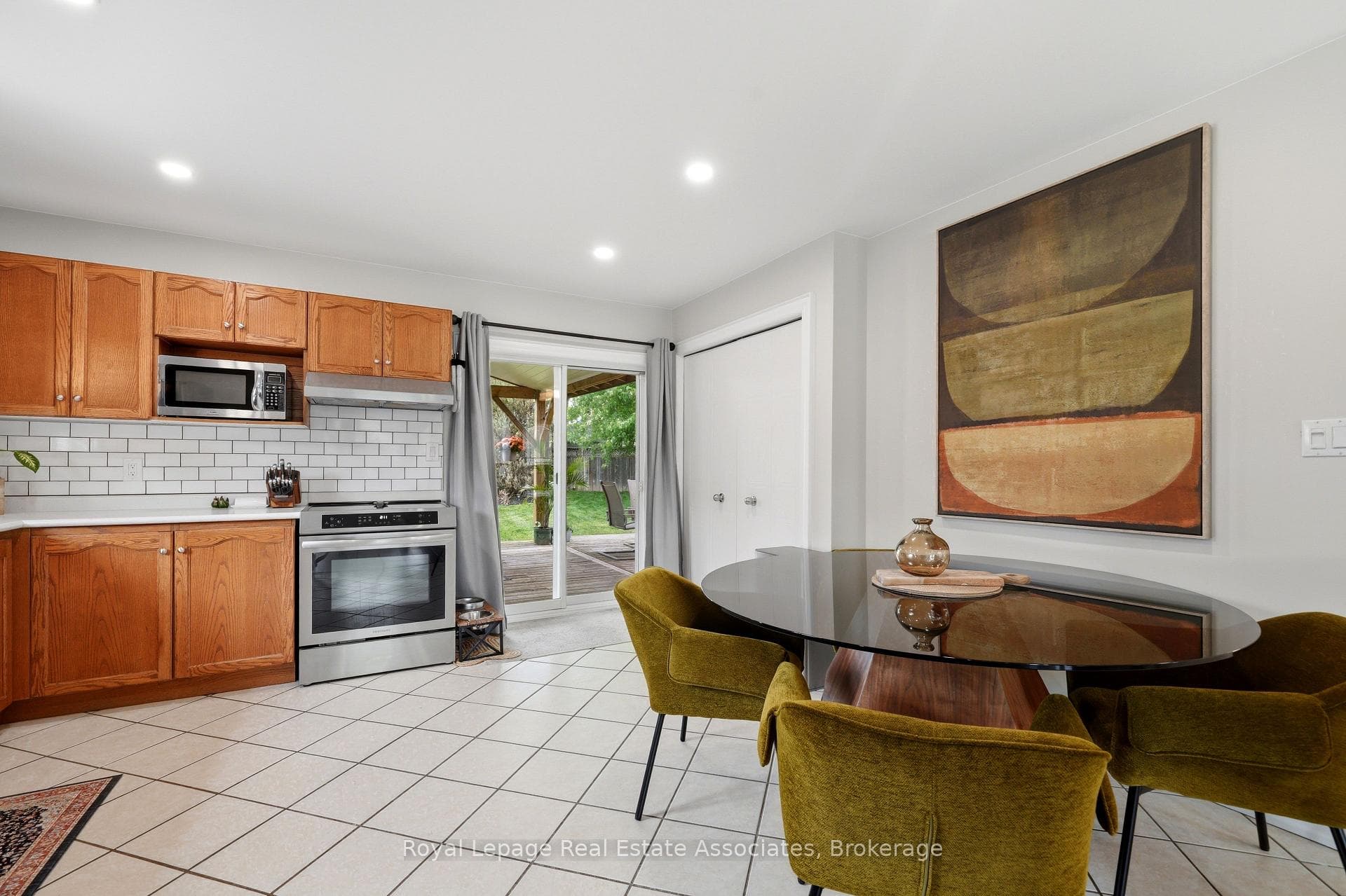 216 Fennel Street photo 10