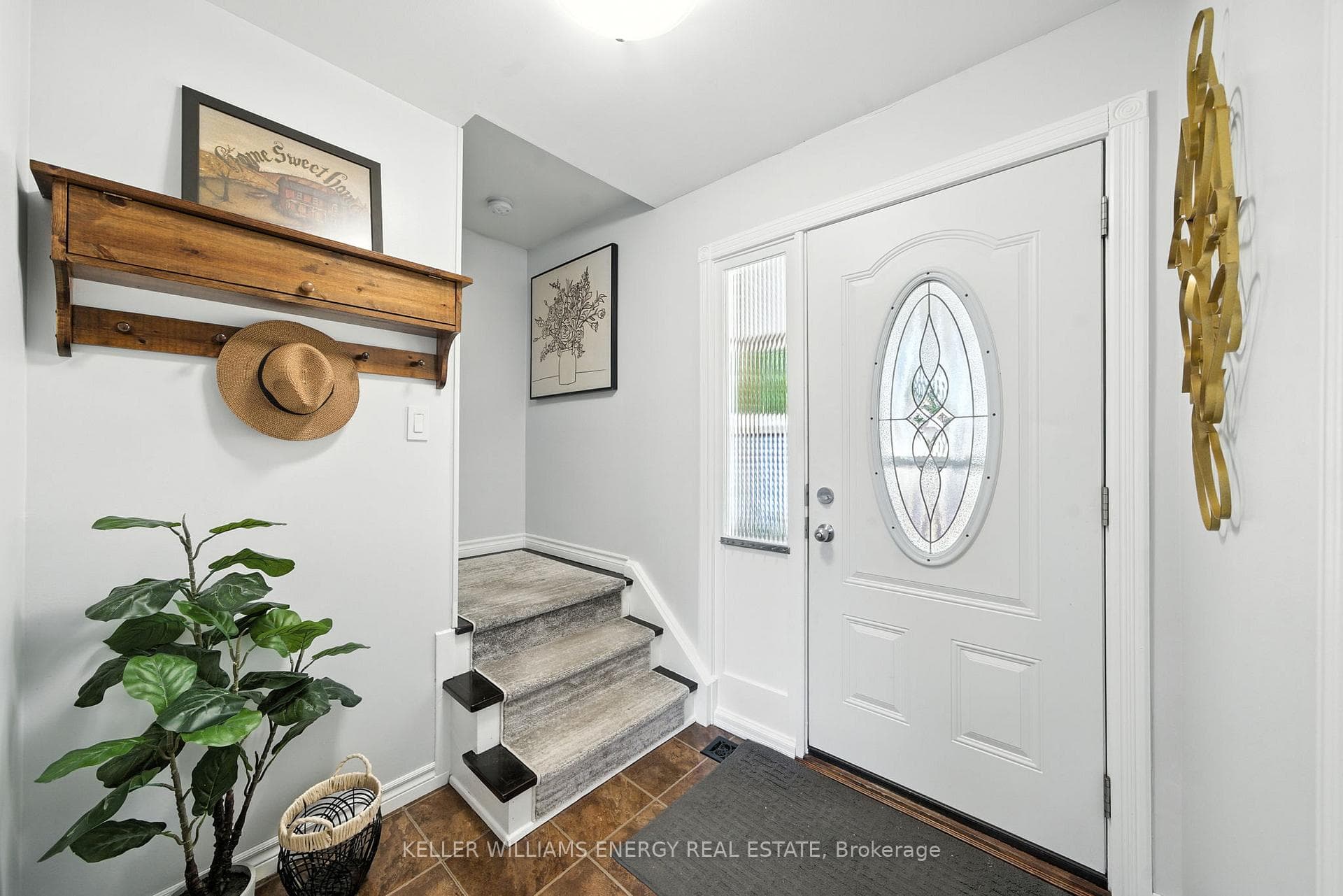 667 Fife Court photo 3