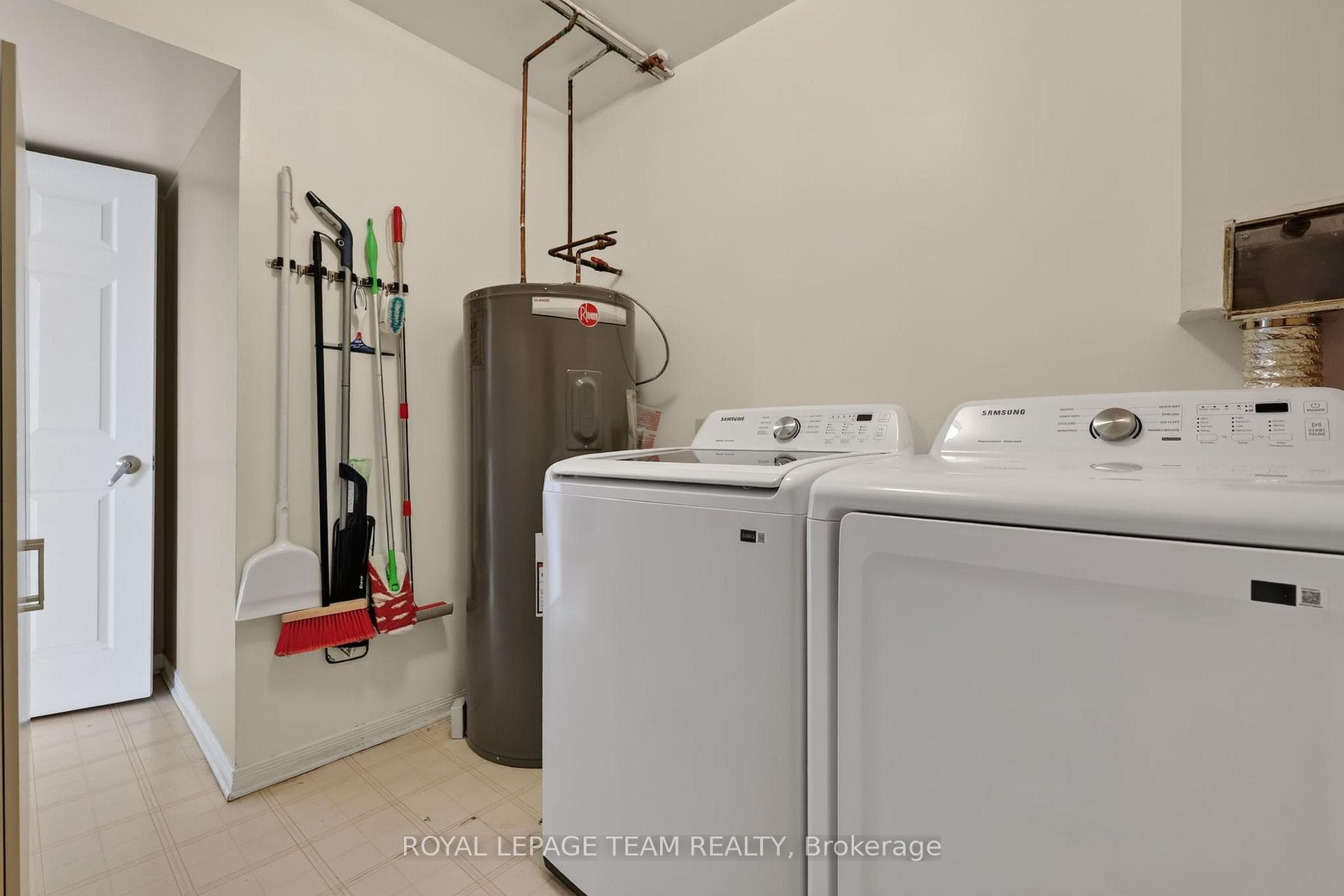 215 Parkdale Avenue Unit 601 photo 13