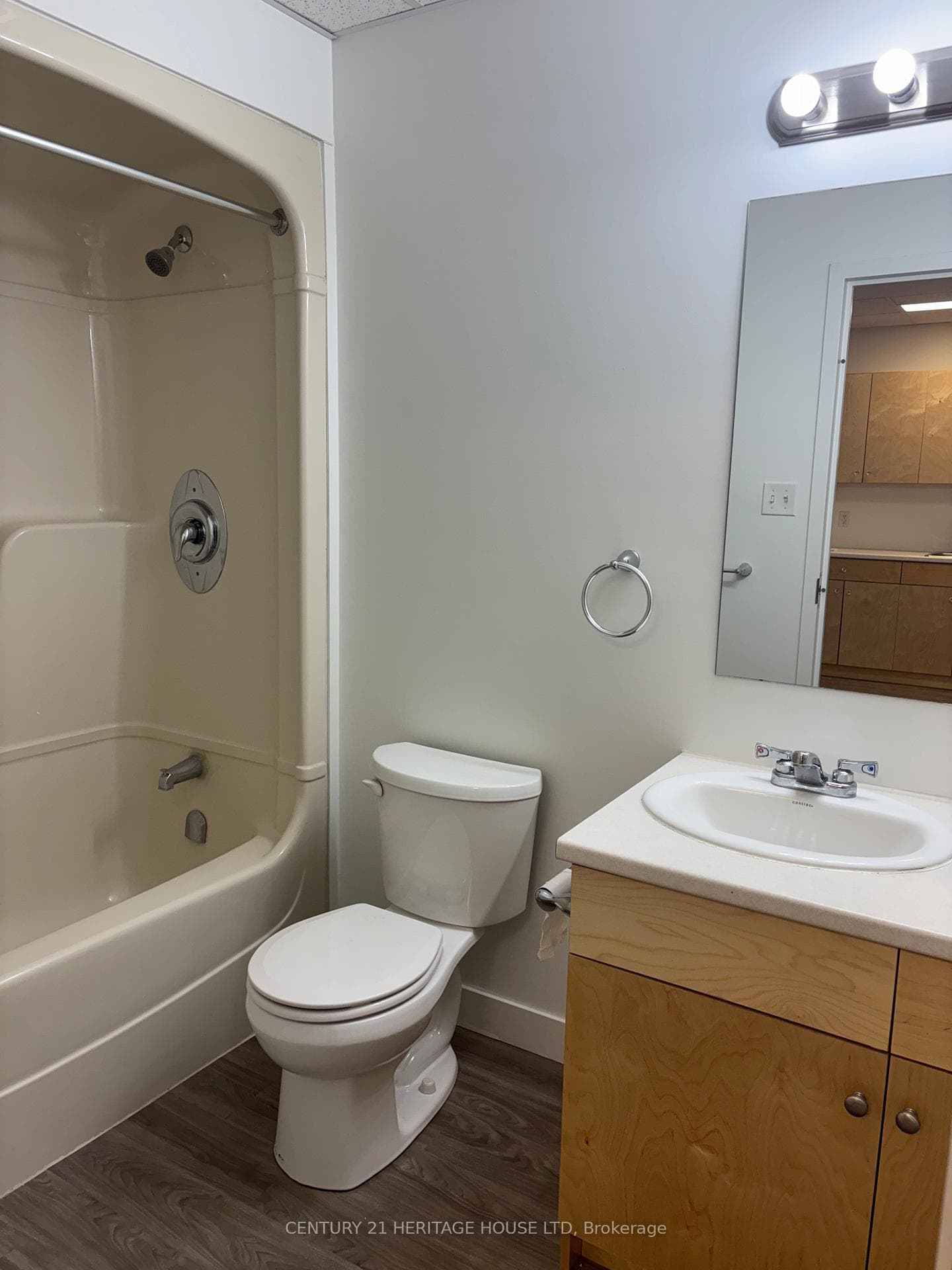 50 Scott Street Unit 212 photo 5