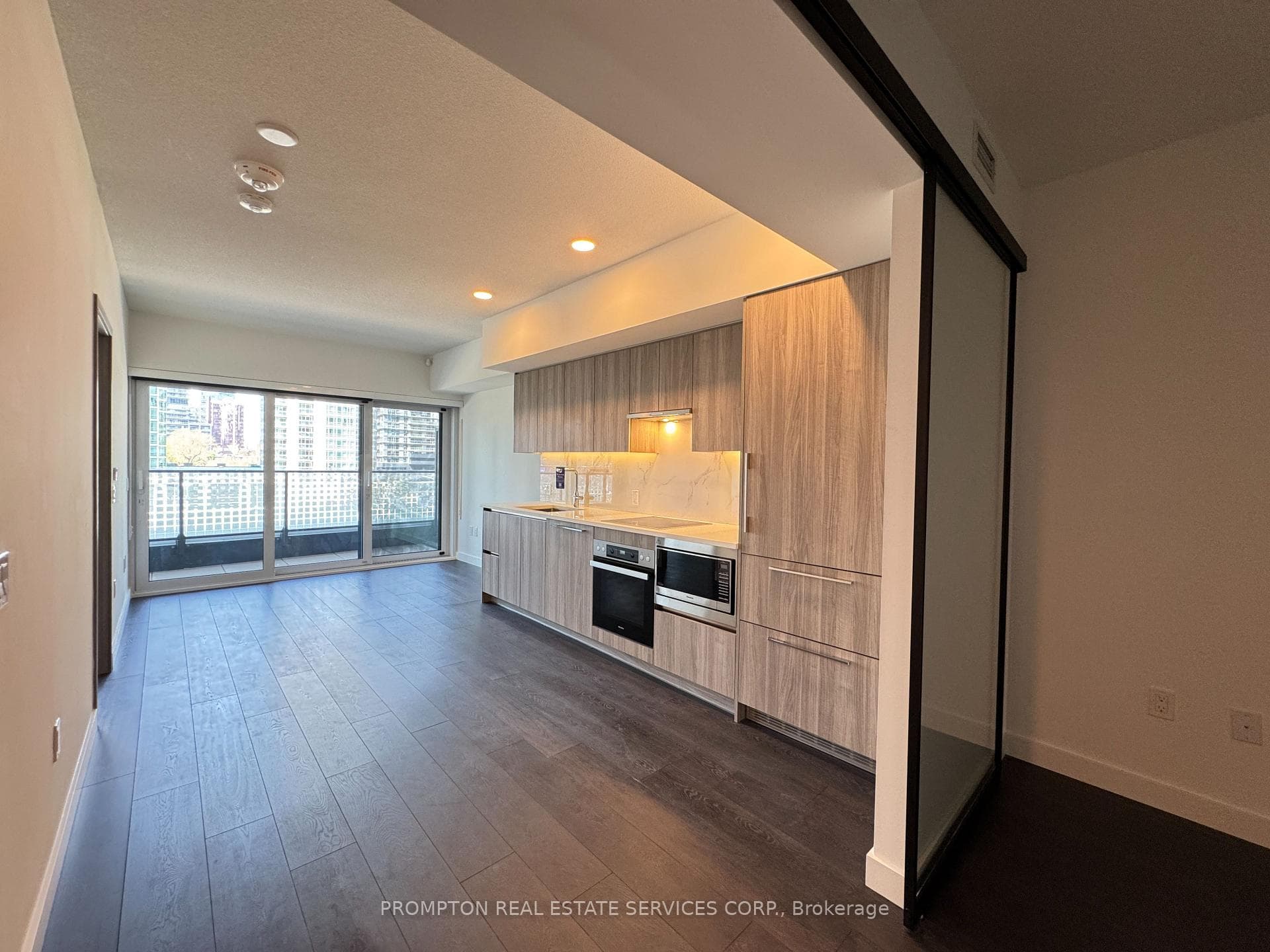 1 Concord Cityplace Way Unit 336 photo 5
