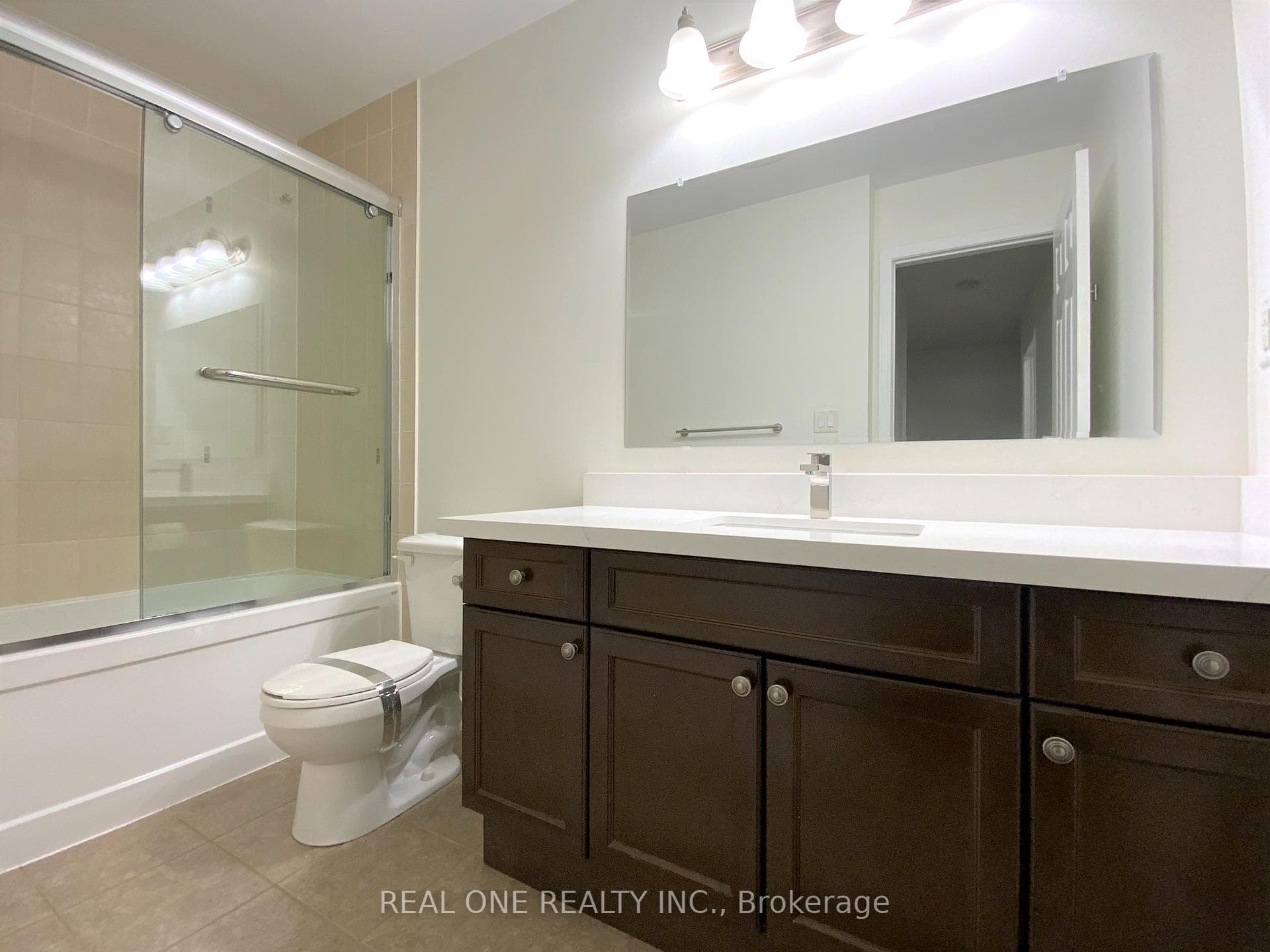 30 Henneberry Lane photo 12