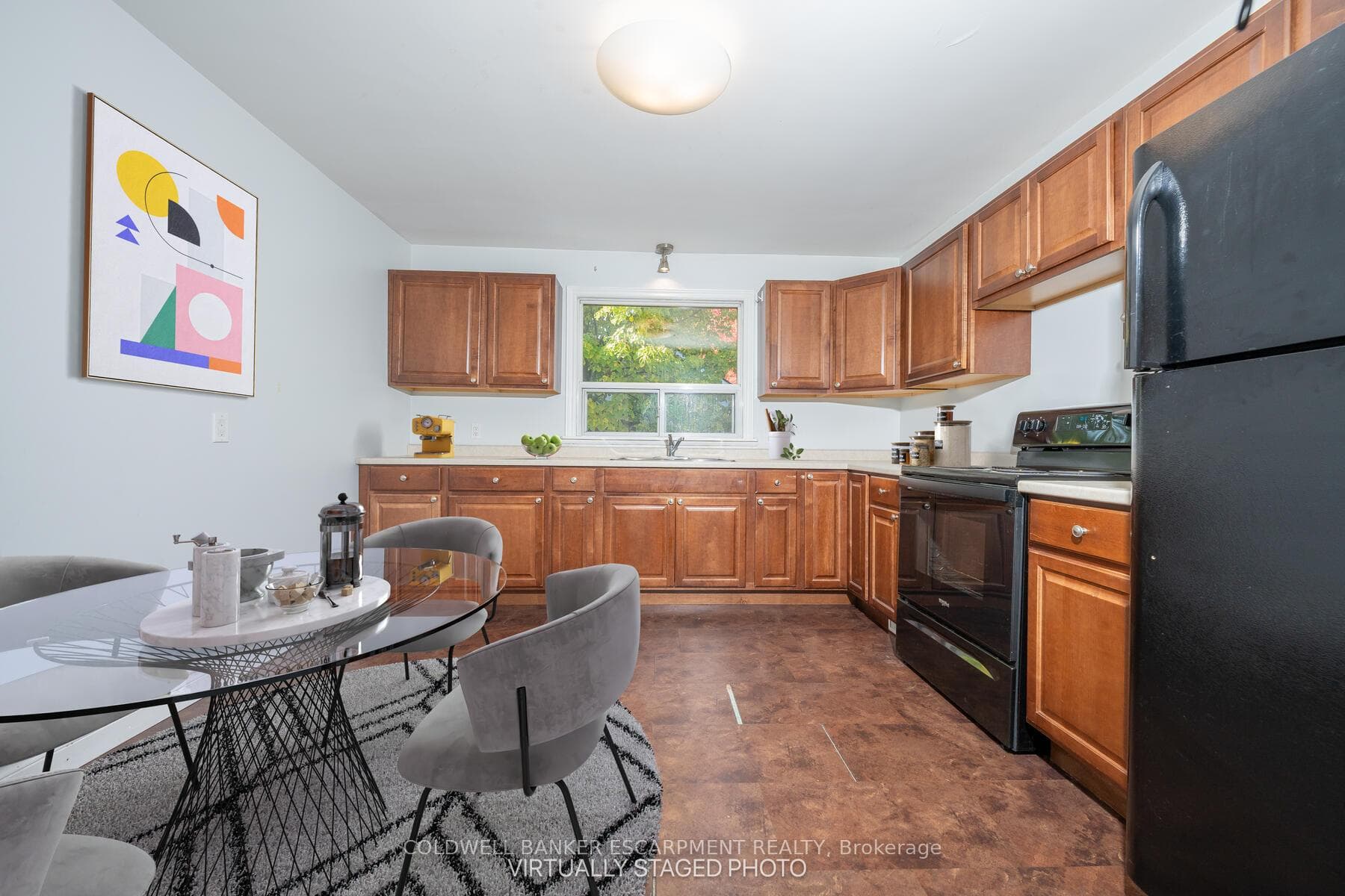 337 Peel Street photo 9