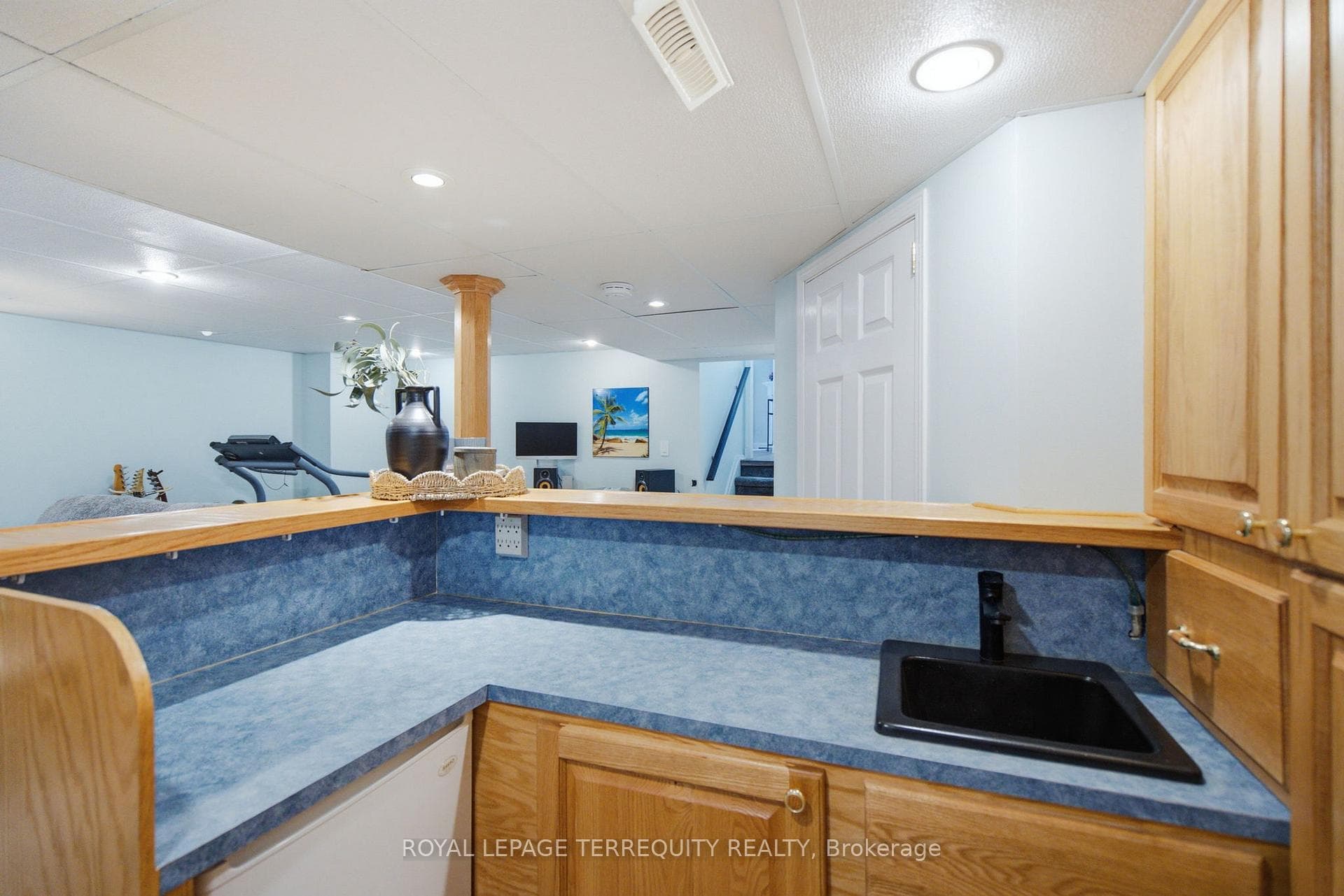 1765 Dufferin Street photo 35