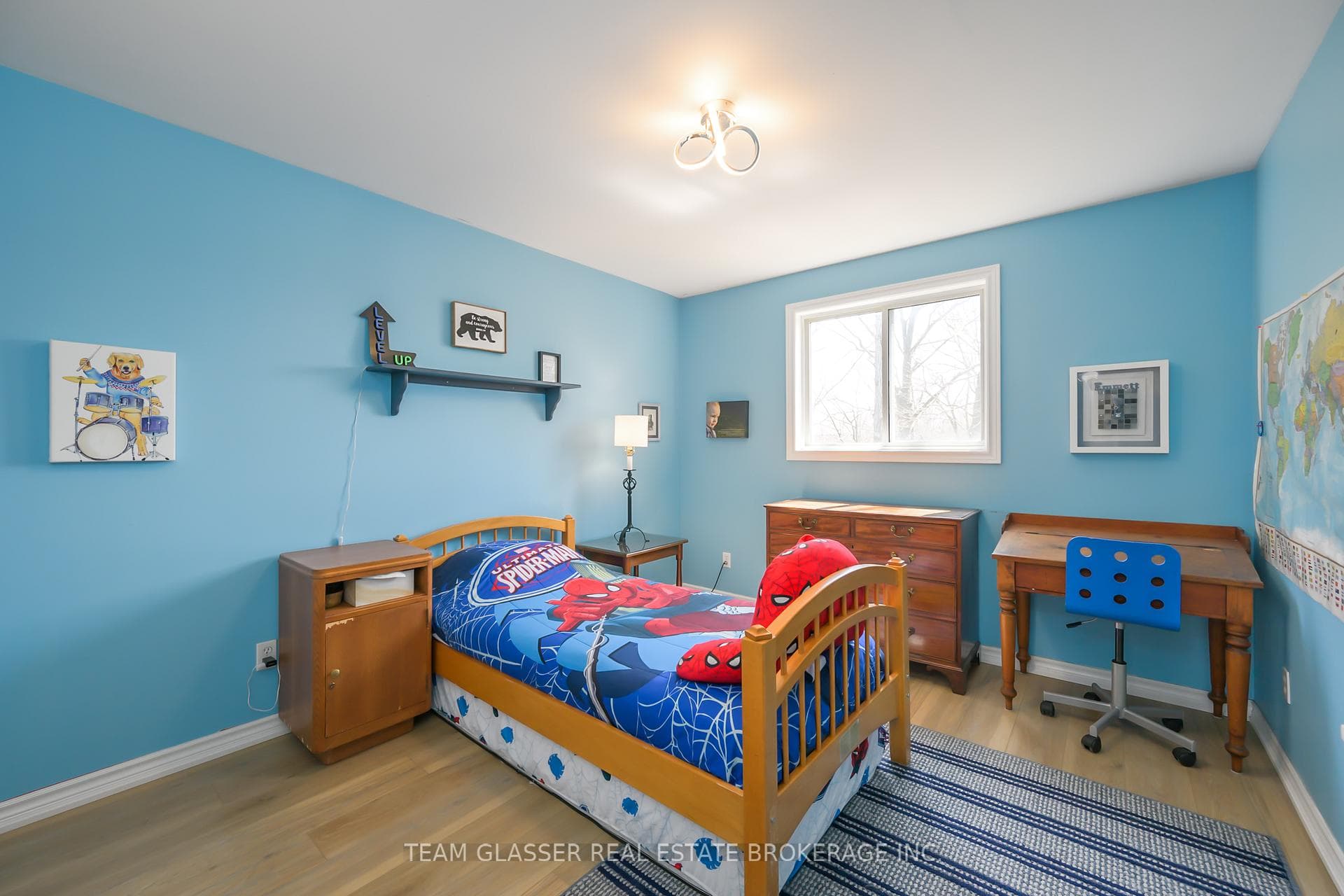 51 BIRCHCREST Drive photo 32