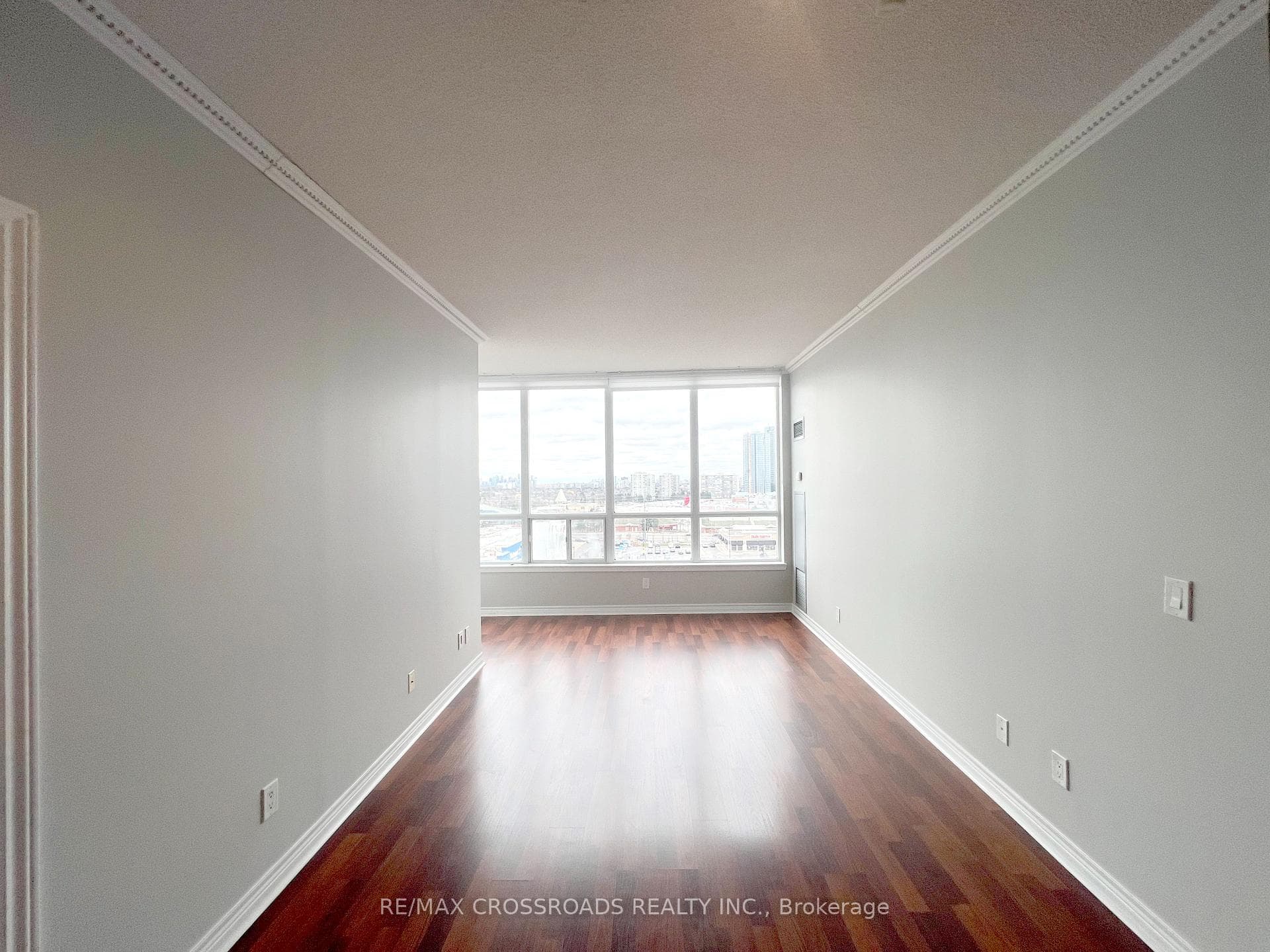 15 North Park Road Unit 1004 photo 5