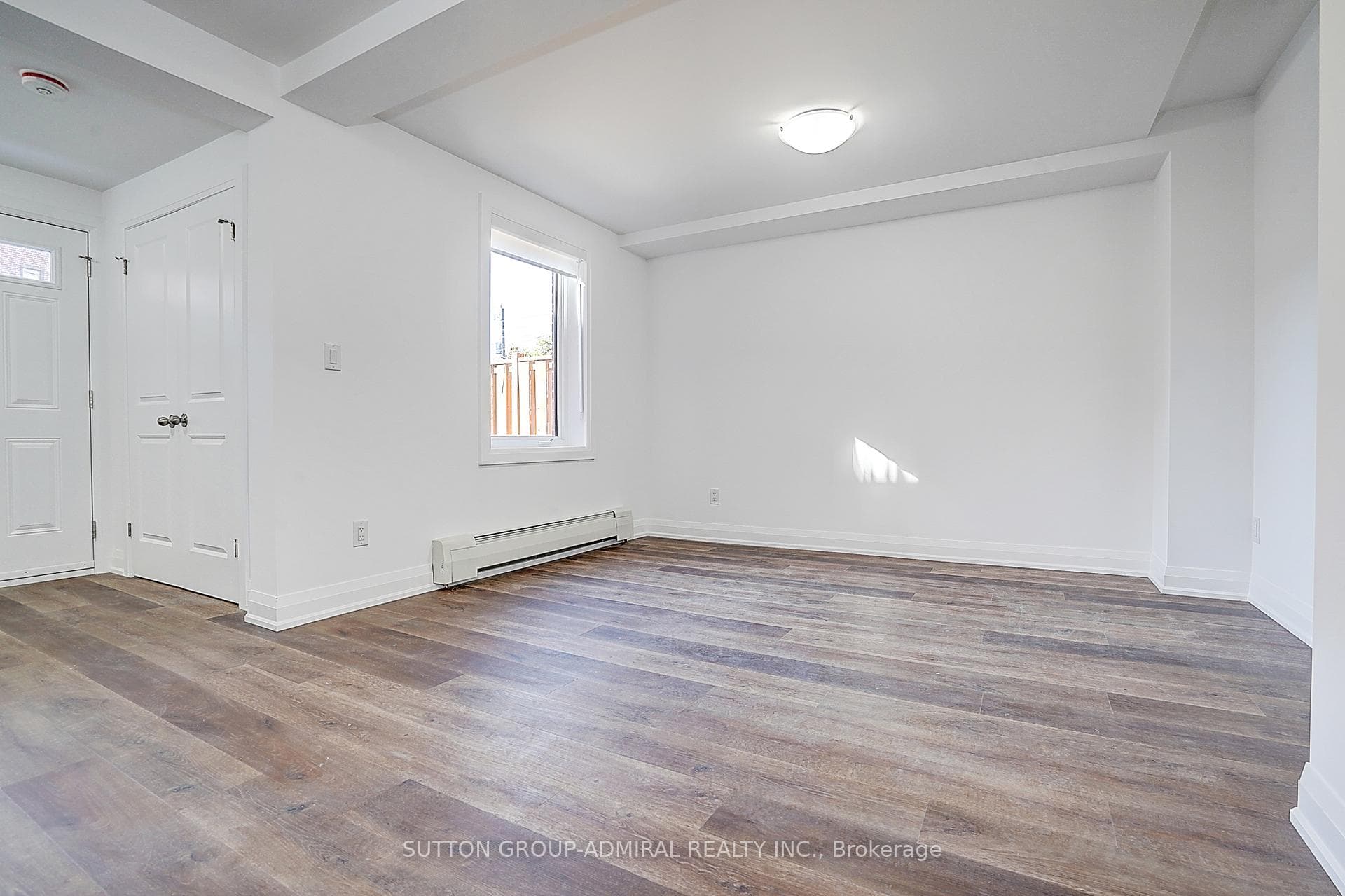 166 Vaughan Road Unit Main & Basement photo 16