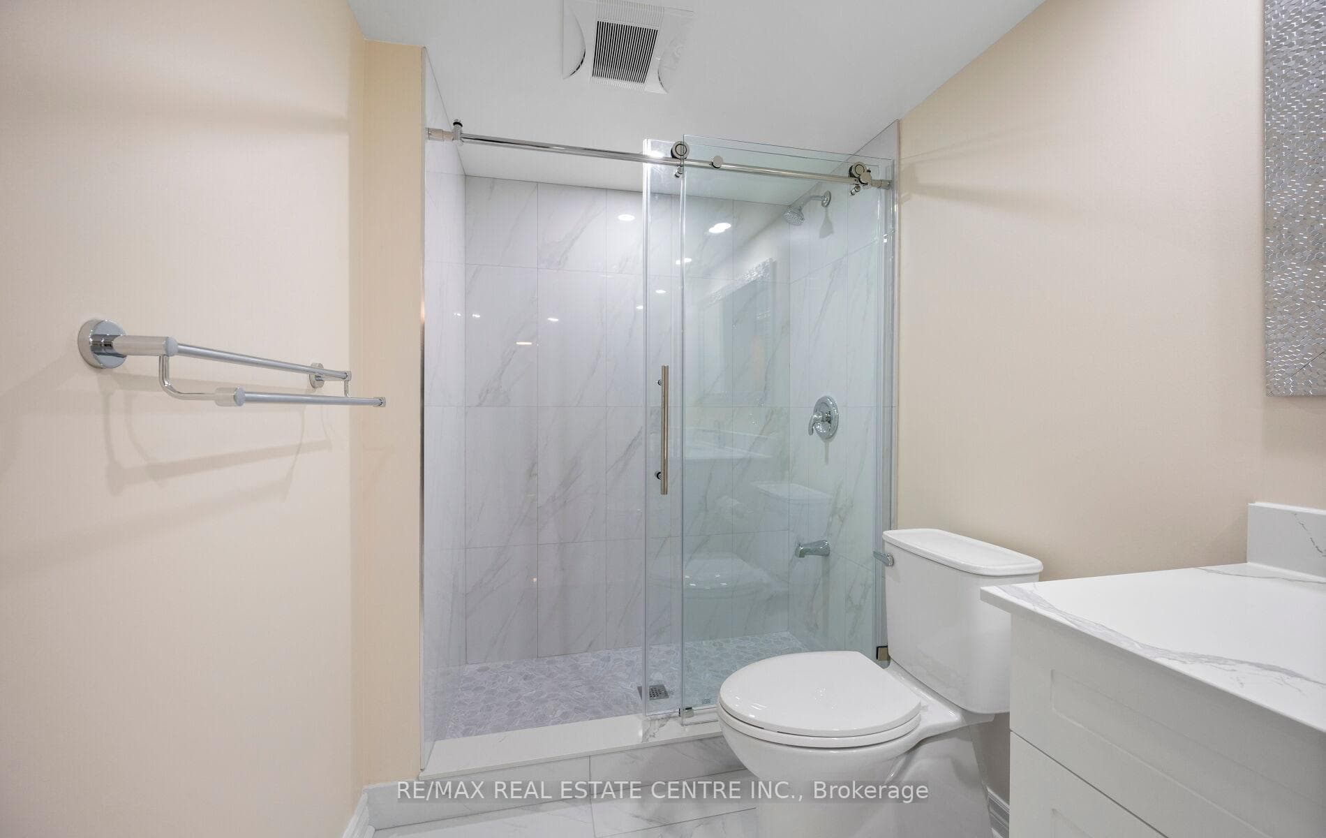 5030 Heatherleigh Avenue Unit 150 photo 47