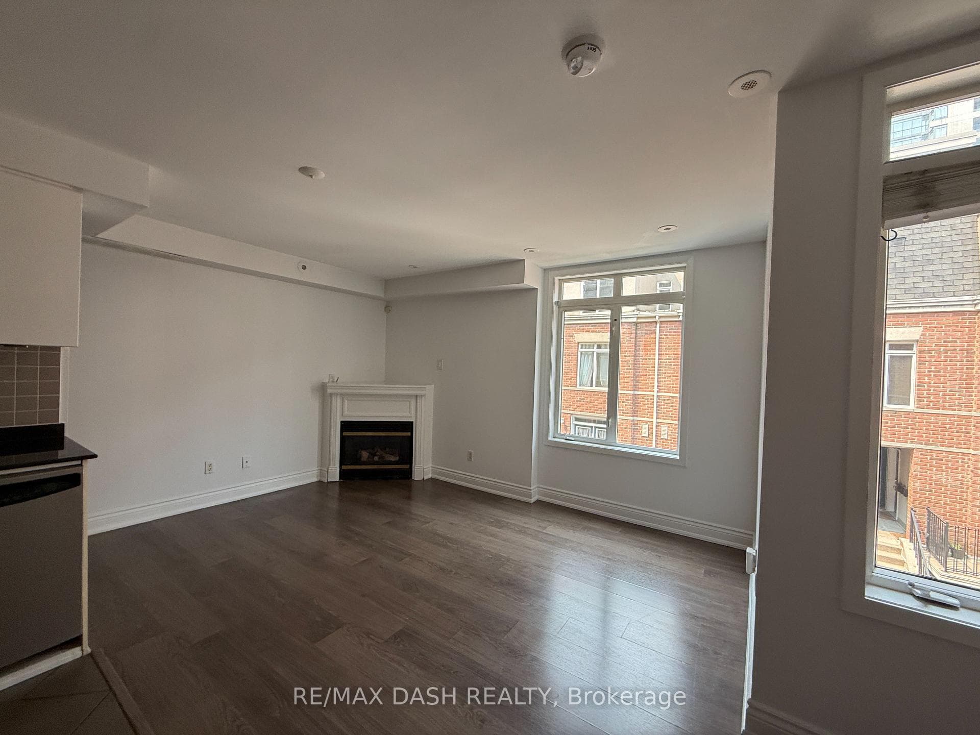 415 Jarvis Street Unit 342 photo 9