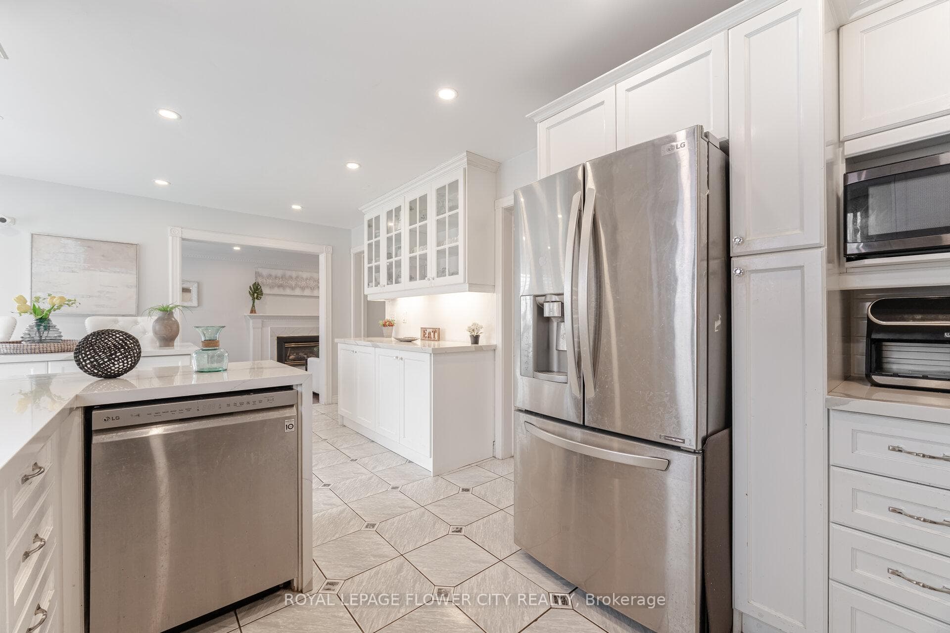 47 Burgby Avenue photo 9