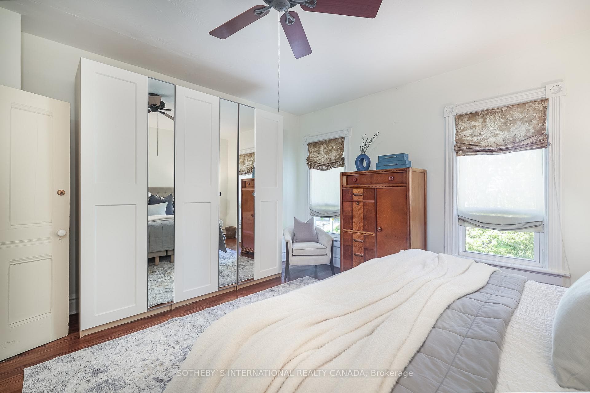 125 Lippincott Street photo 23