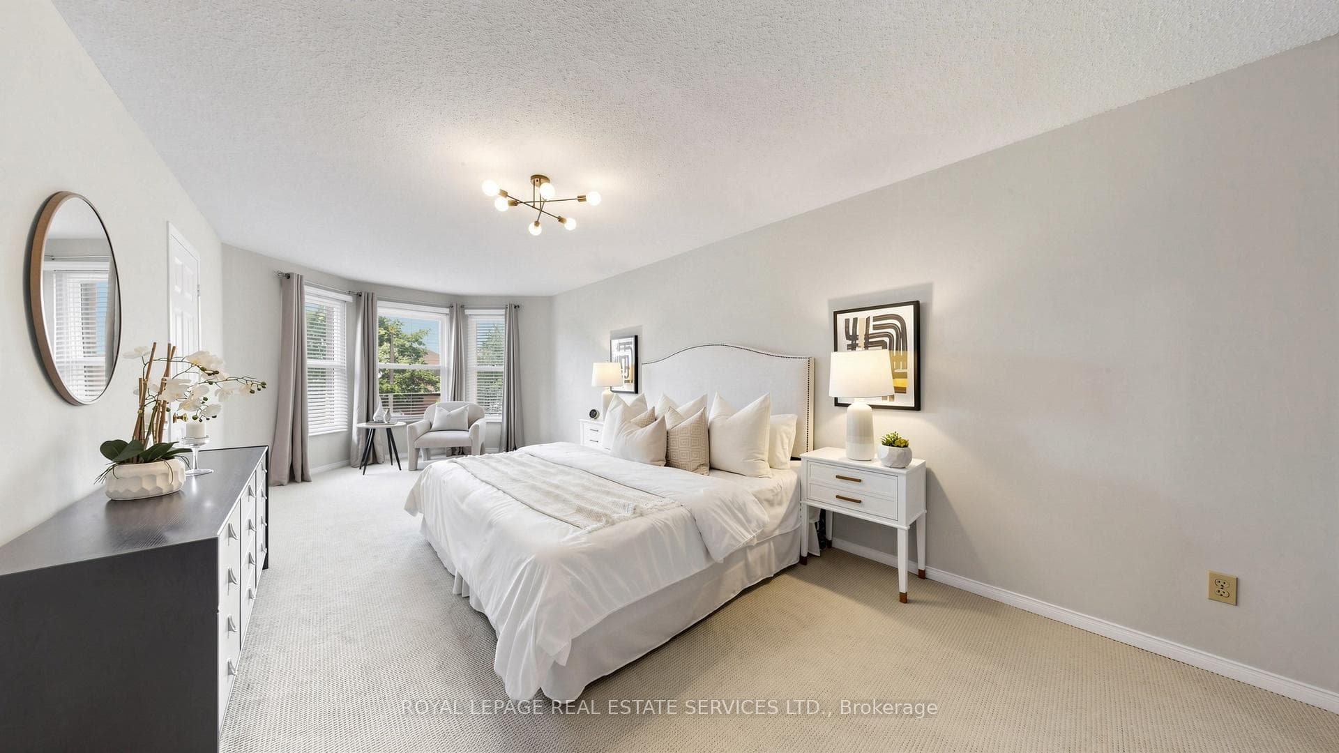 15 Maxwell Court photo 14