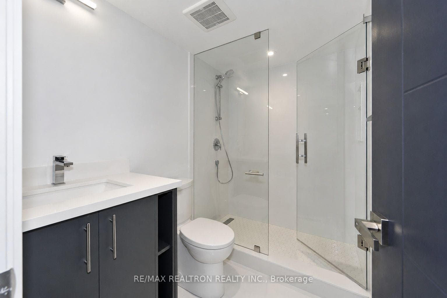230 Boon Avenue Unit 4 photo 14