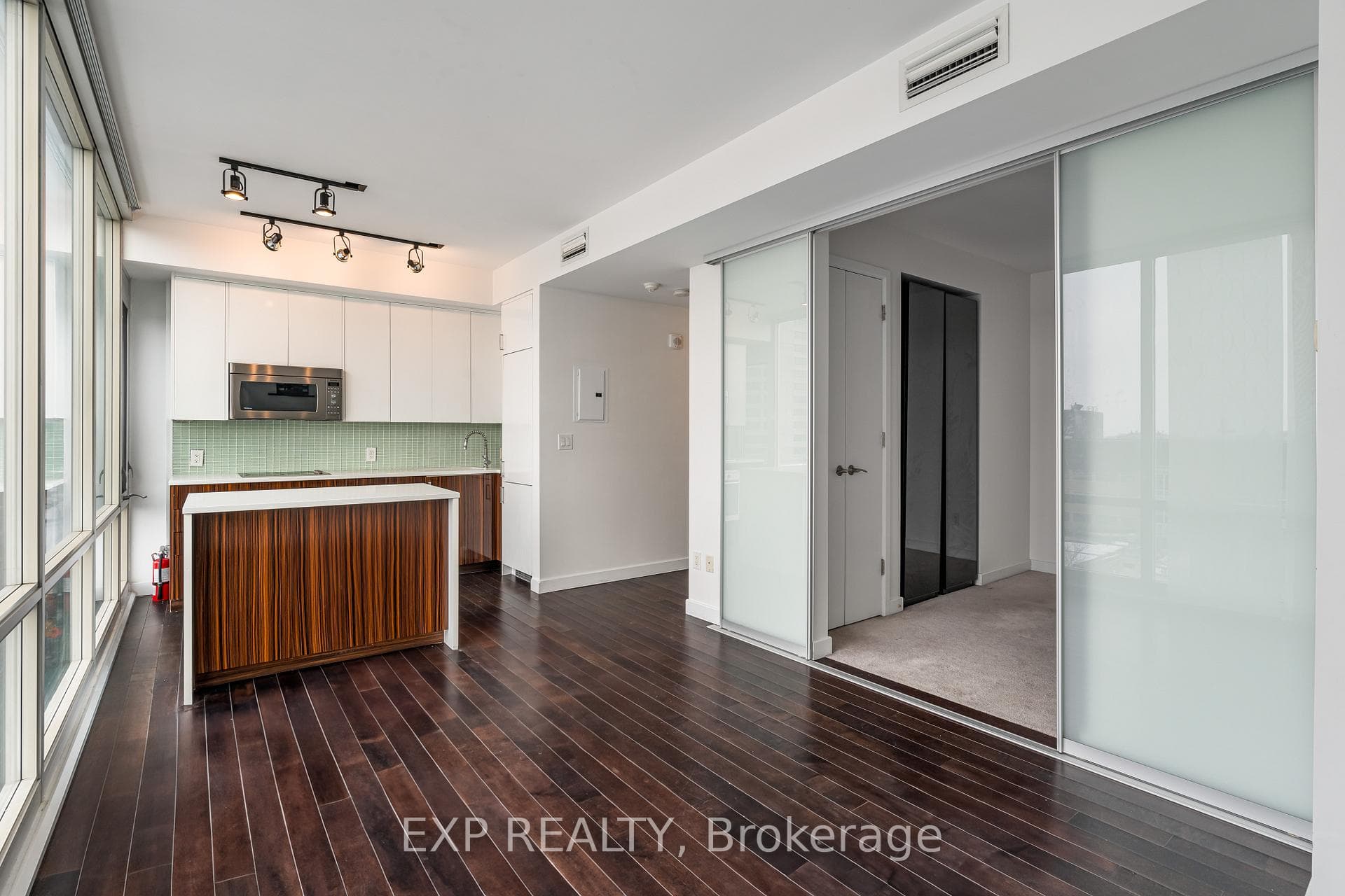 201 PARKDALE Avenue Unit 705 photo 9
