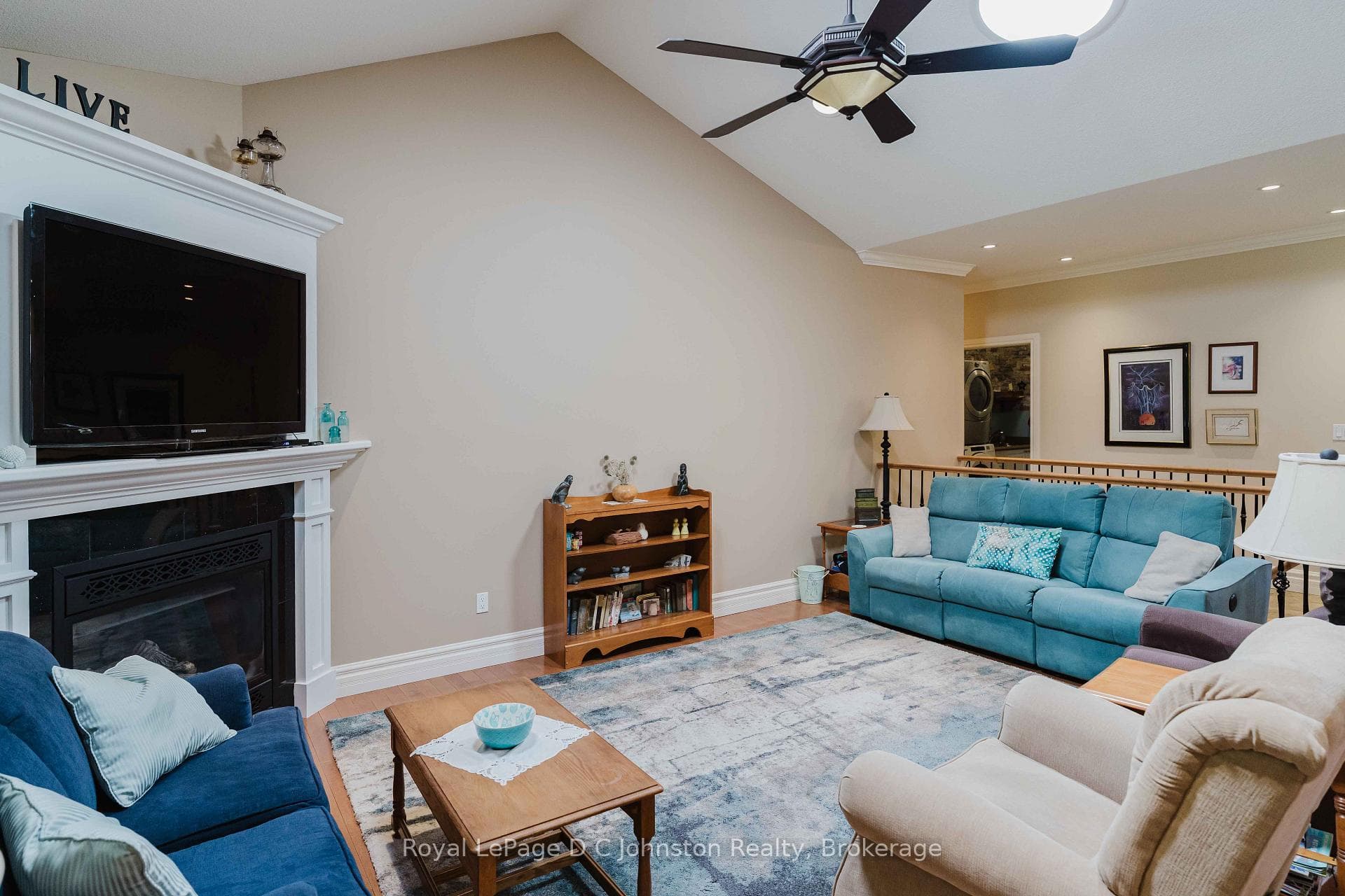 569 Creekwood Drive photo 14