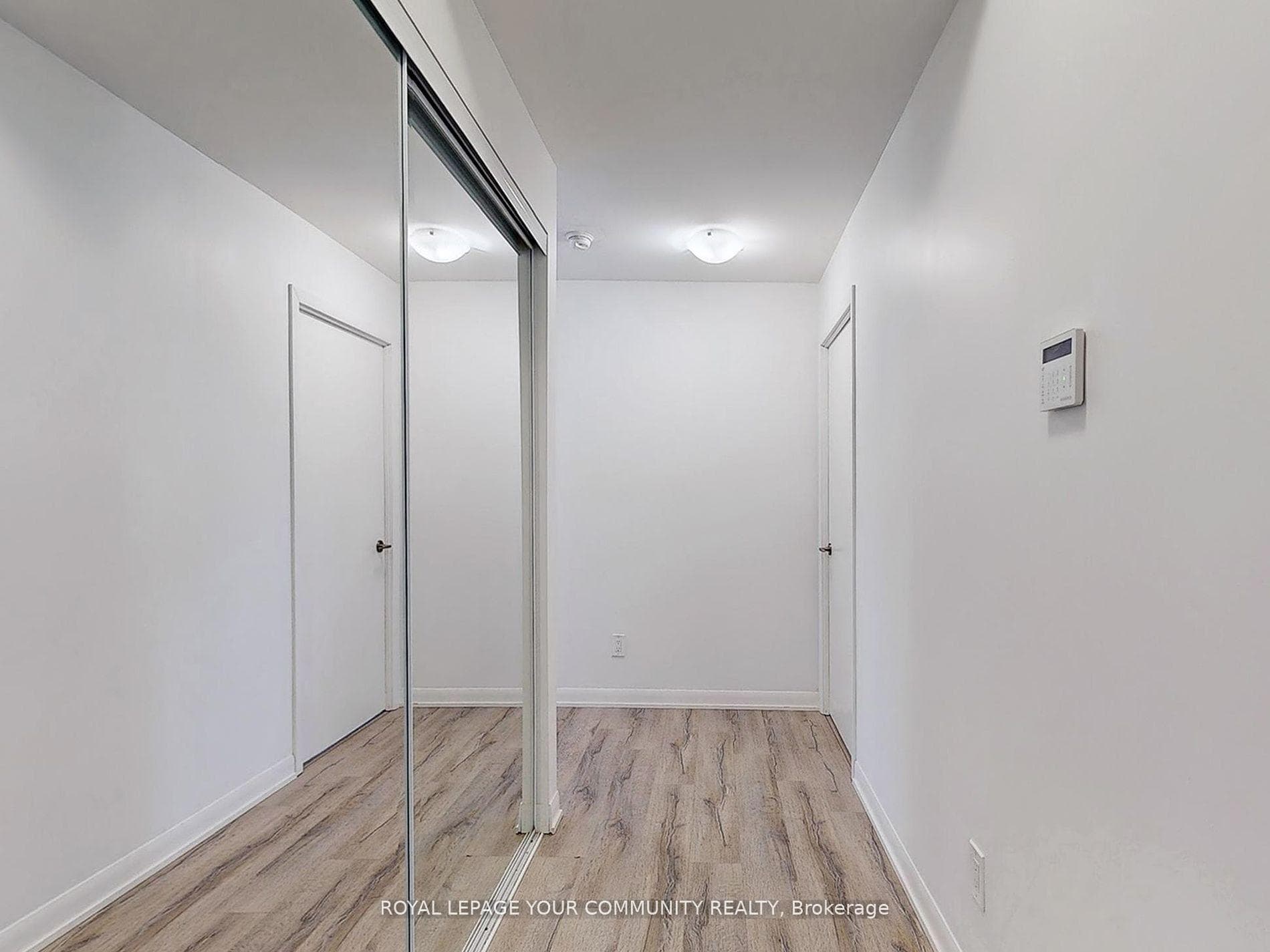 435 Richmond Street Unit 1501 photo 24