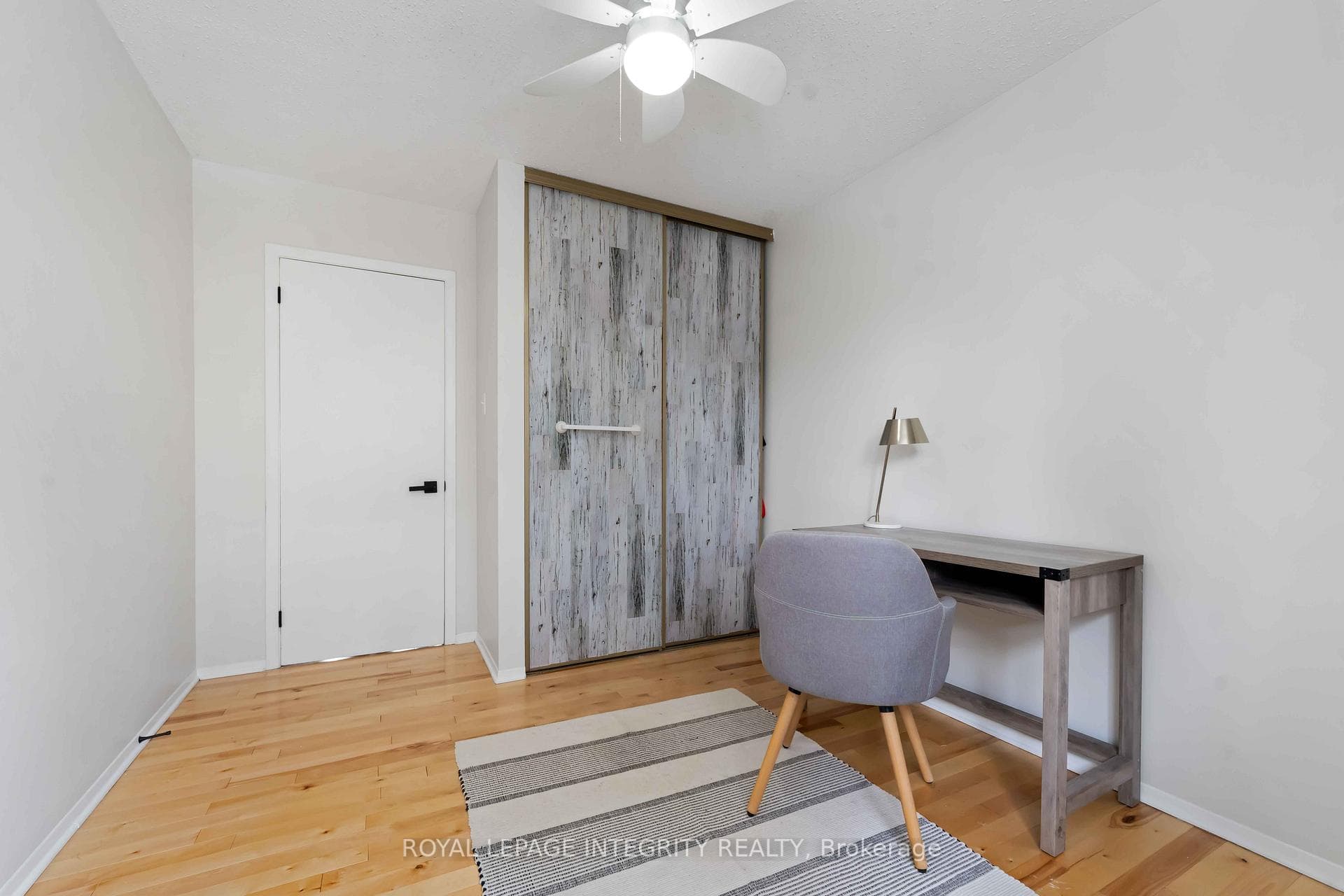 1585 Heron Road Unit 19 photo 17